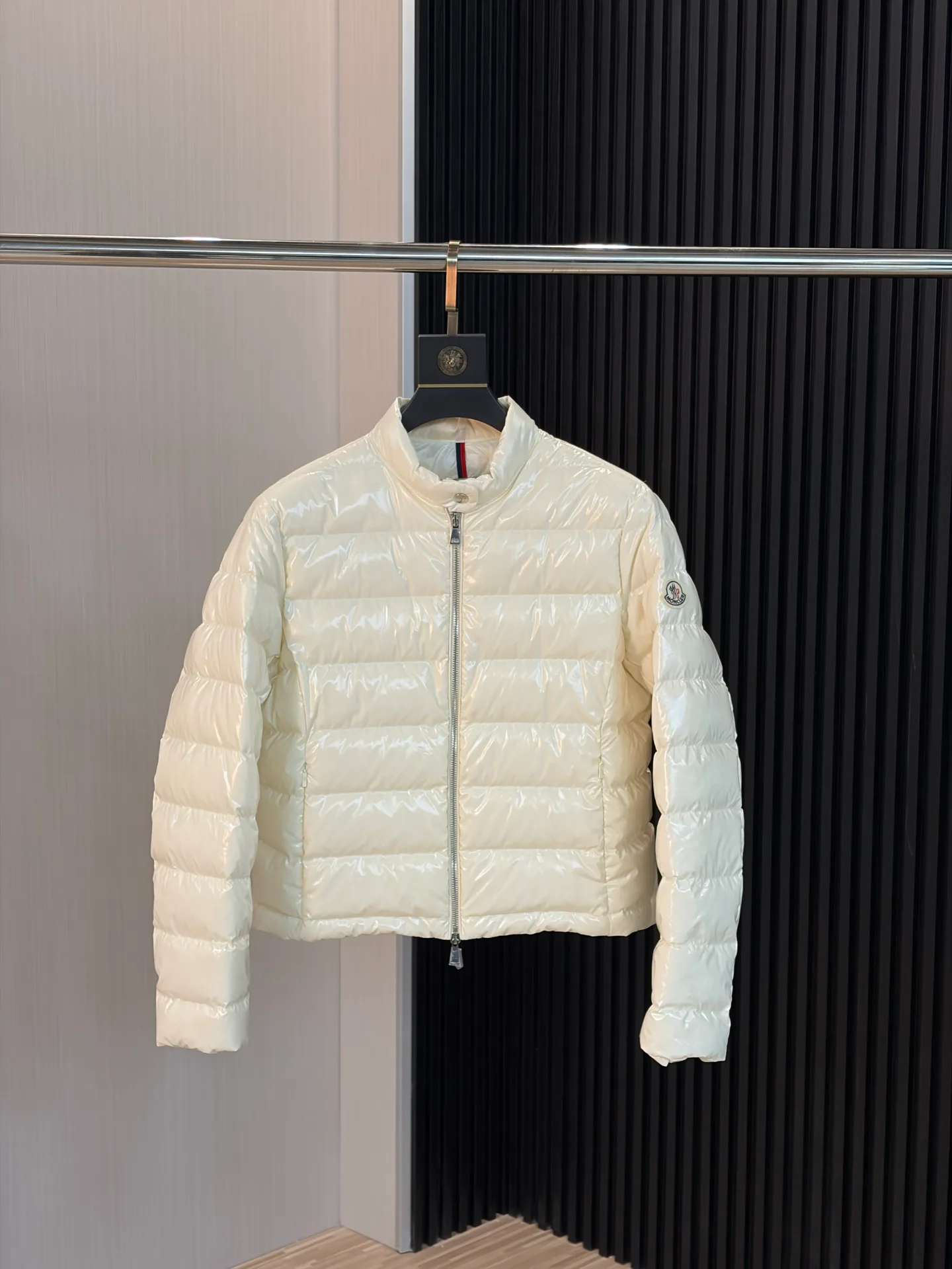 Men's Jackets And Down Jackets MONCLER 17908027