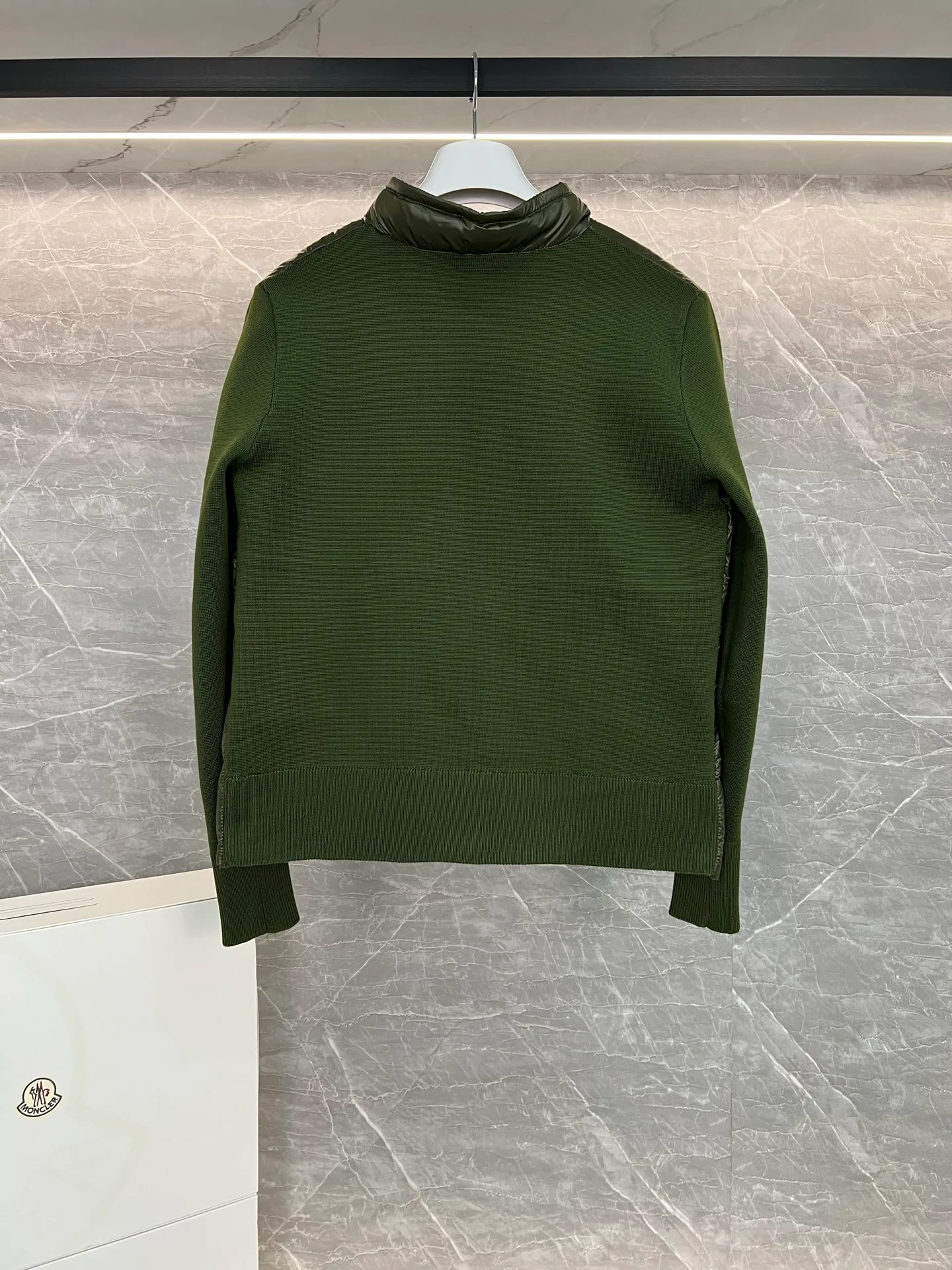 Куртки И Пуховики Мужские Moncler 18599828