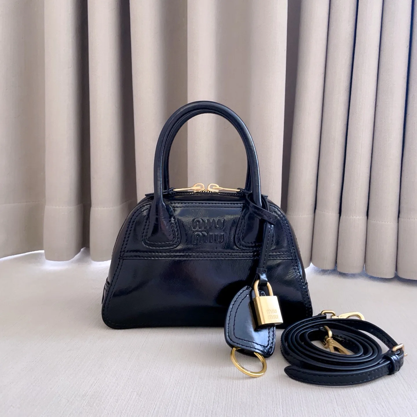 Women's Classic Handbags MIU MIU 18401339