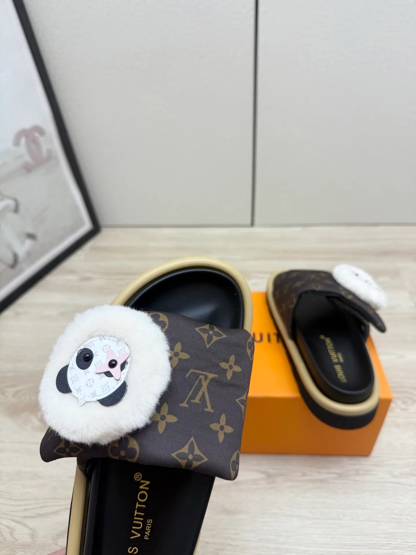Women's Flip-Flops LOUIS VUITTON 17827457