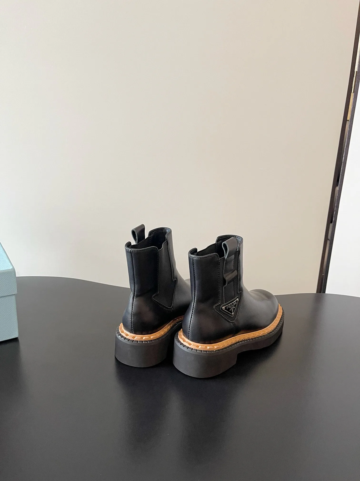 Ботинки Женские Prada 18595084