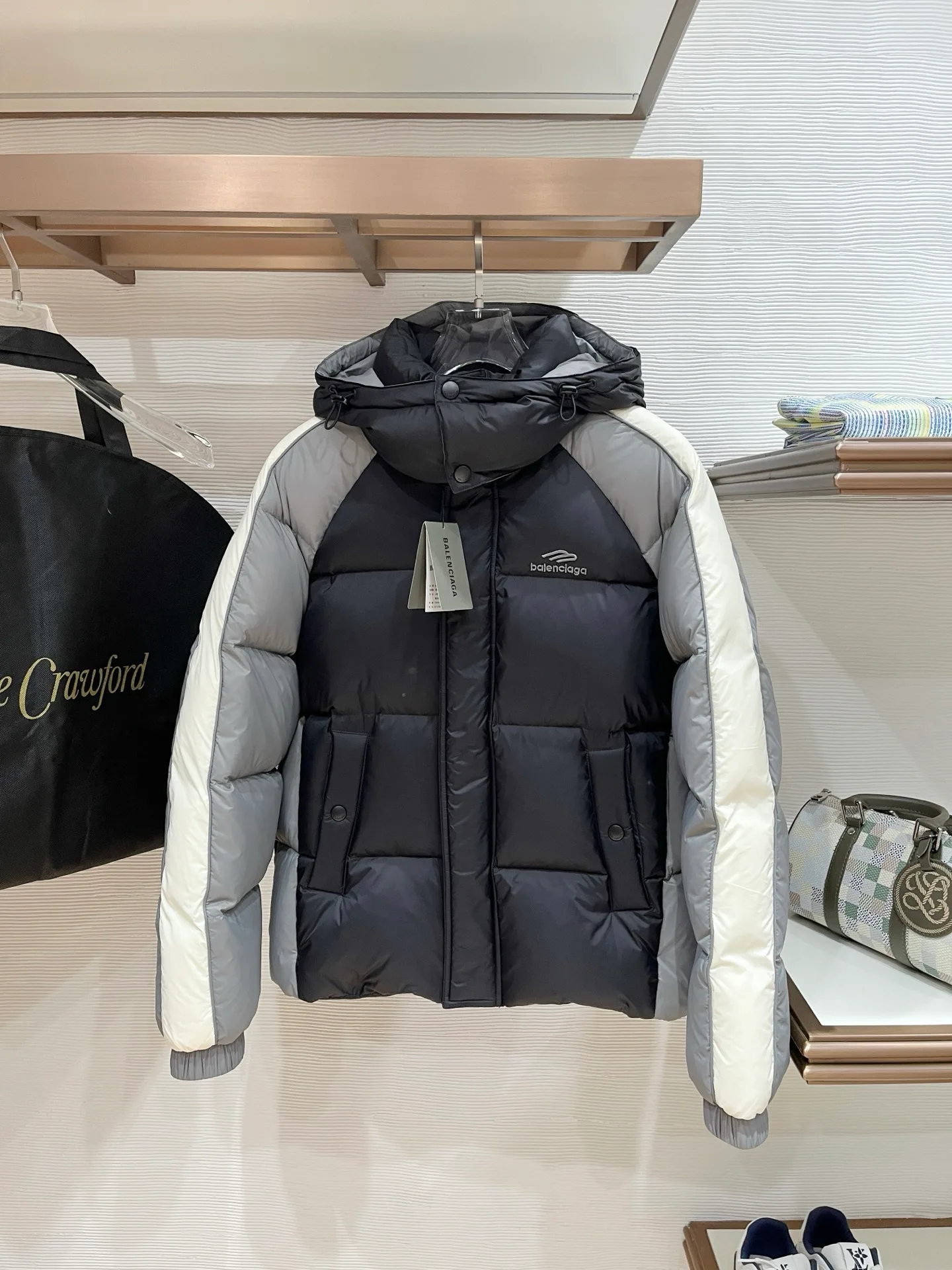 Men's Jackets And Down Jackets BALENCIAGA 18097982