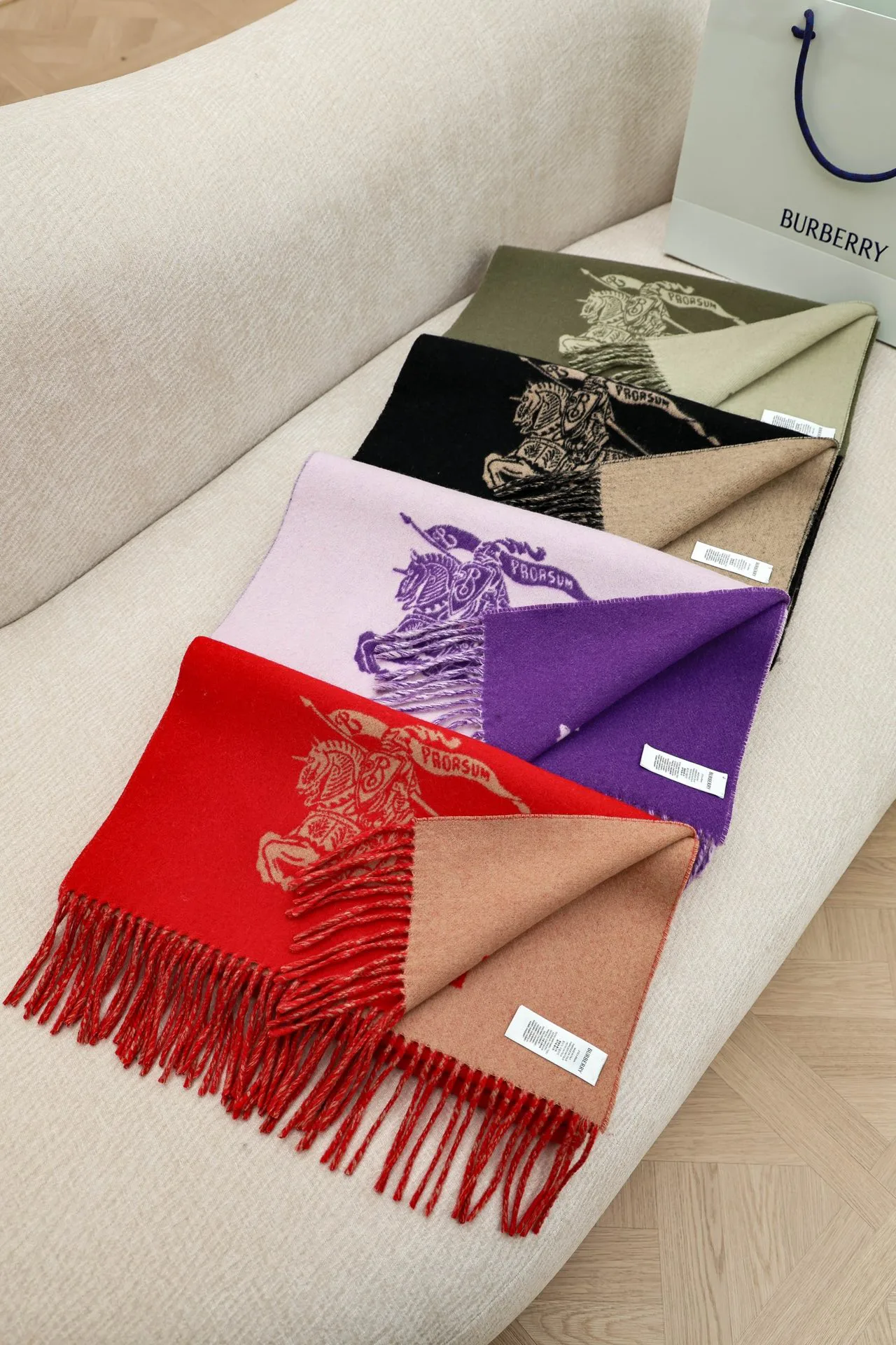 Scarves BURBERRY 18287758