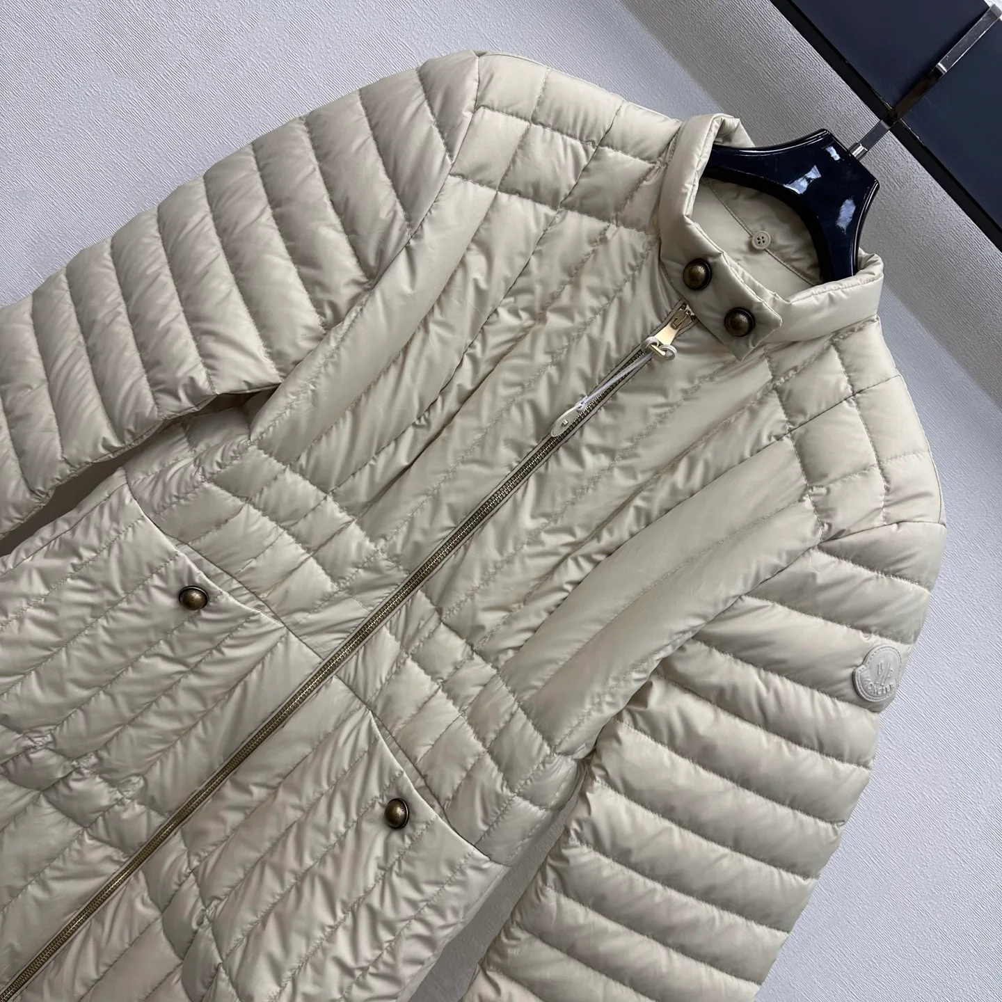 Women's Jackets And Down Jackets MONCLER 18279125