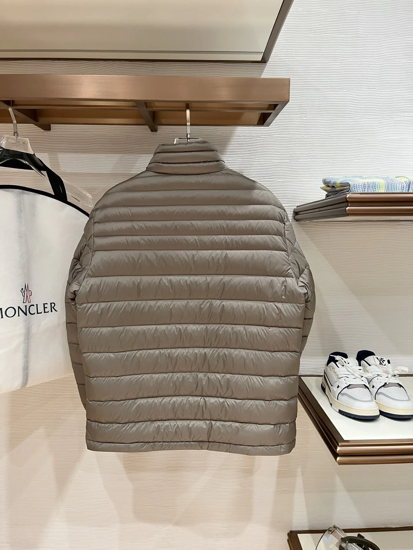 Men's Jackets And Down Jackets MONCLER 18510160