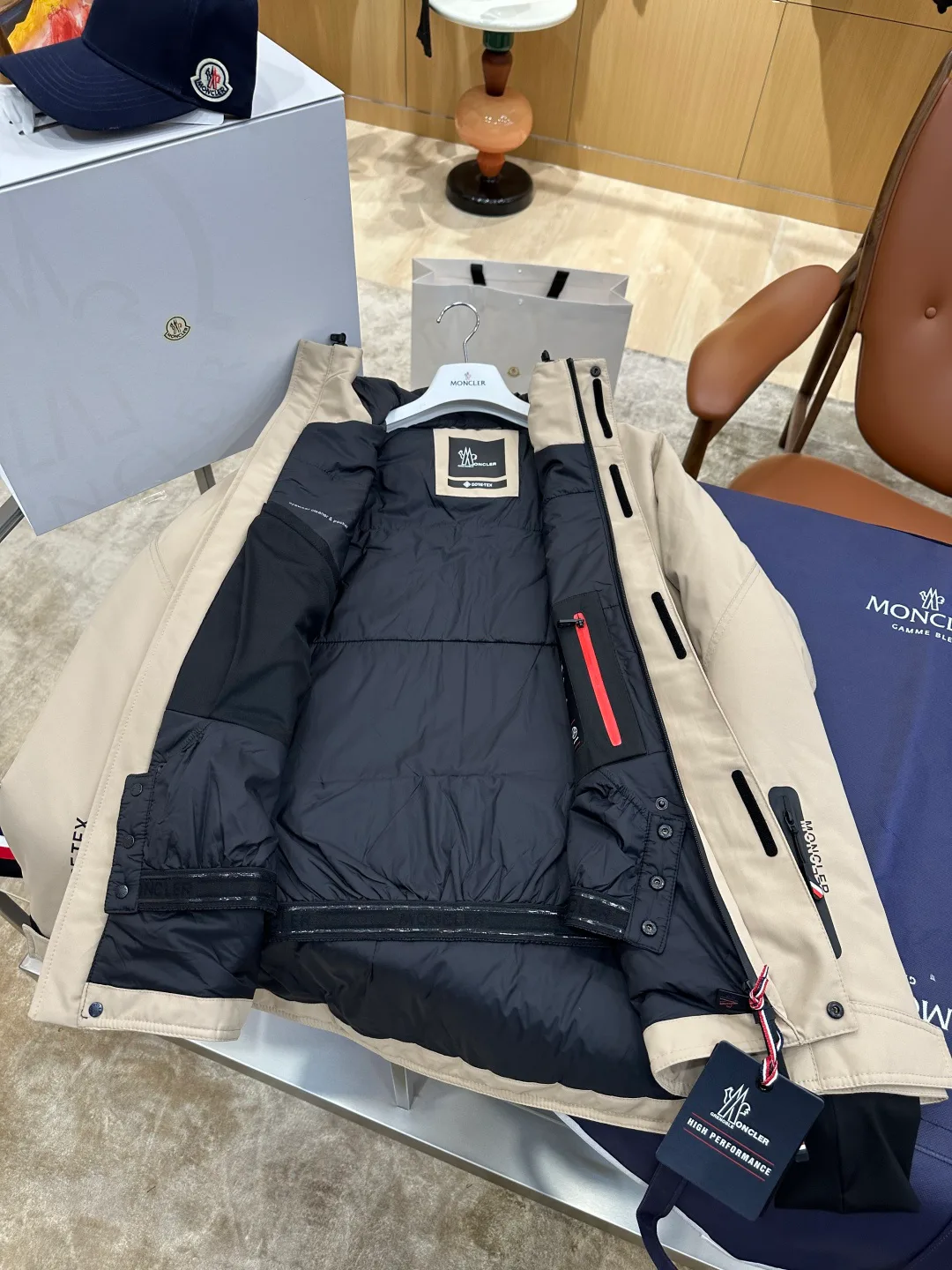 Men's Jackets And Down Jackets MONCLER 18359911