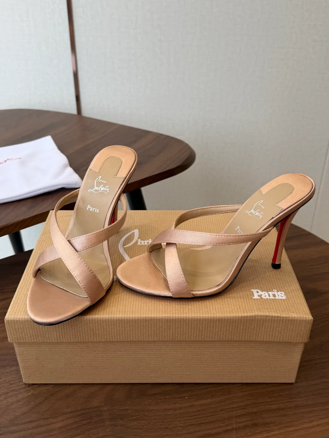 Women's Open-Toe Sandals CHRISTIAN LOUBOUTIN 18183096