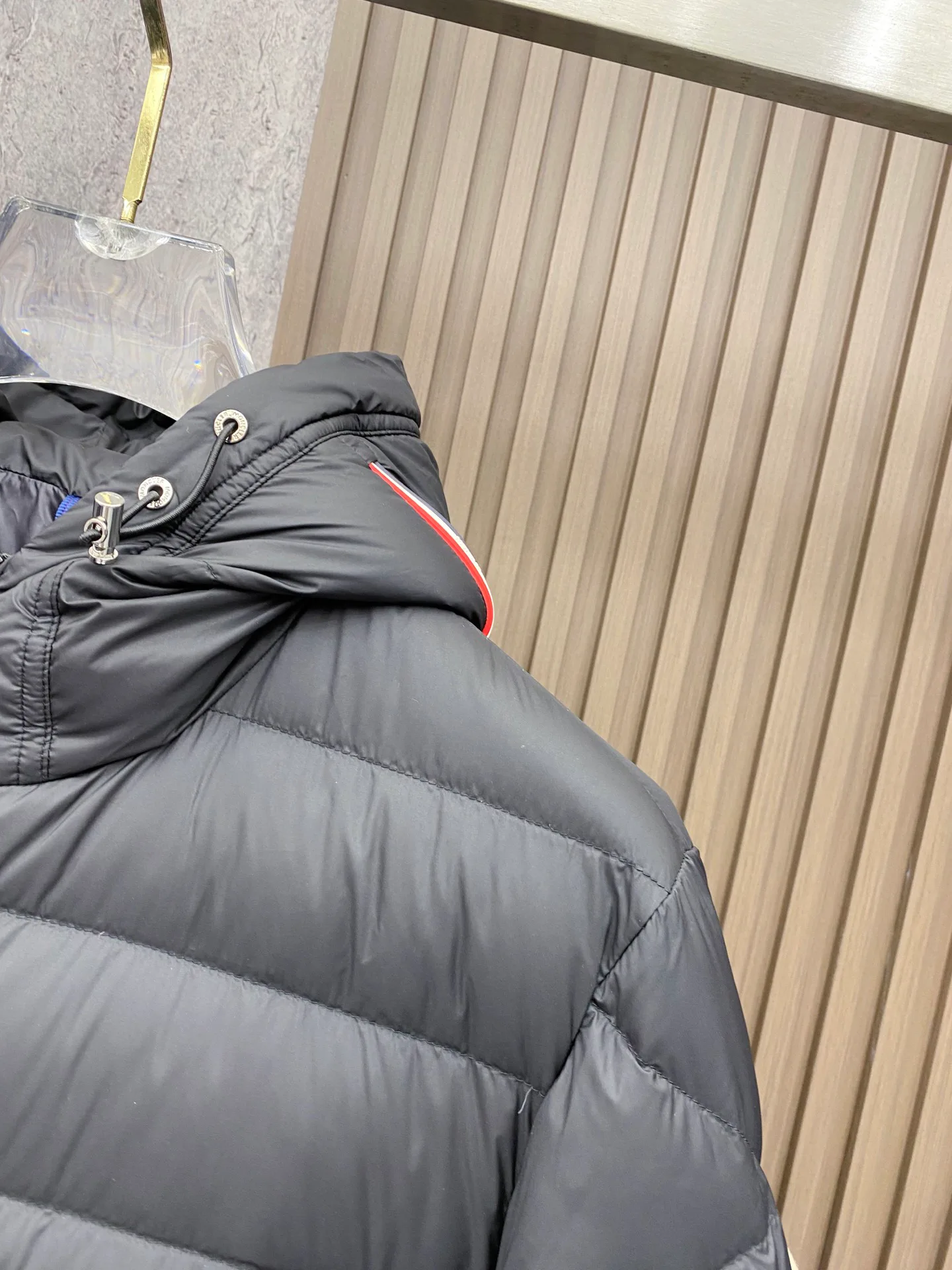 Куртки И Пуховики Мужские Moncler 18596390