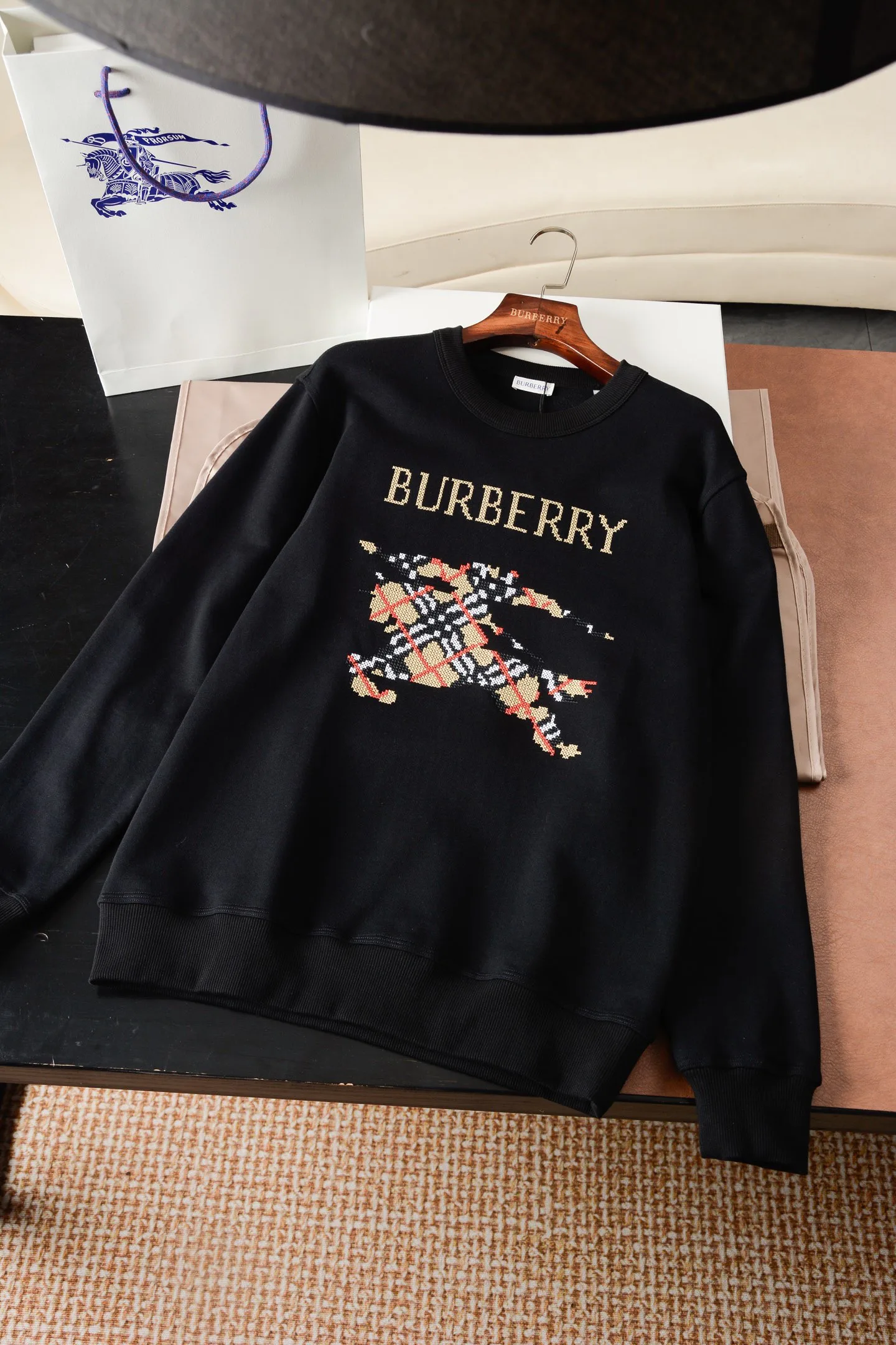 Women's Sweatshirts And Hoodies BURBERRY 18141383