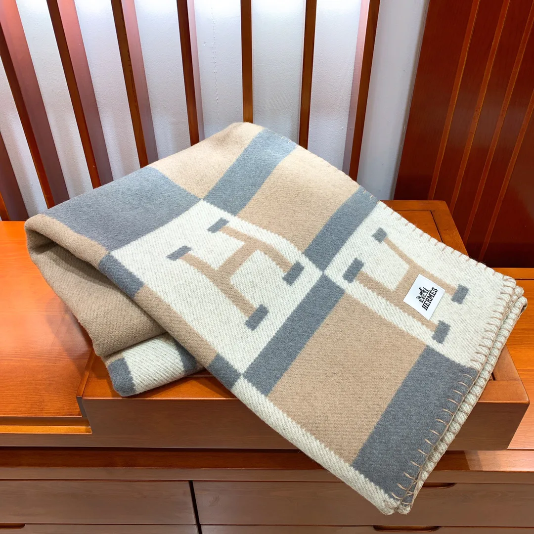 Textiles HERMES 17992390