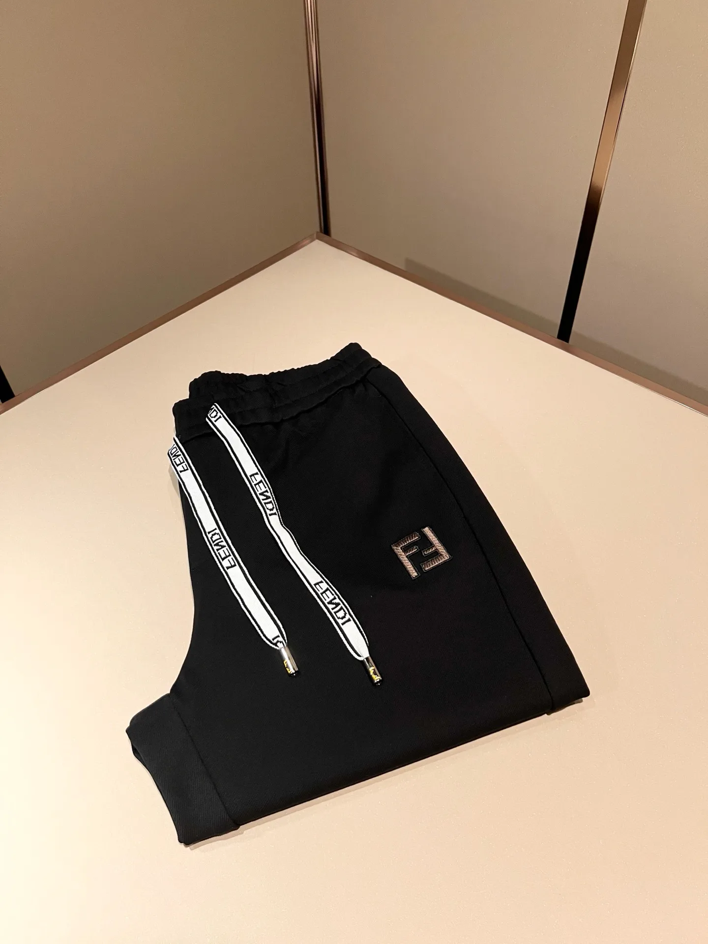 Men's Trousers FENDI 18343295