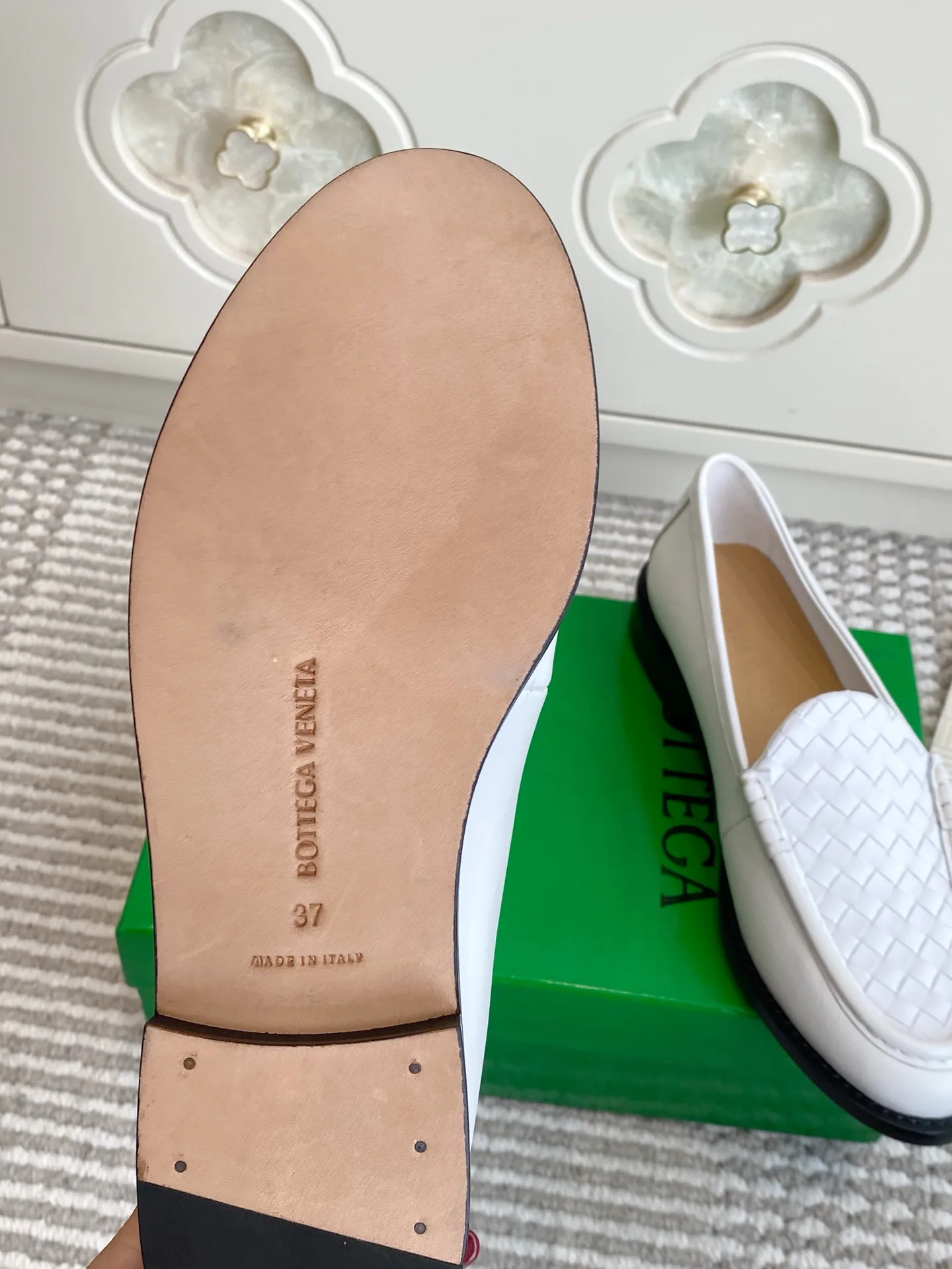 Women's Loafers And Moccasins BOTTEGA VENETA 18135148