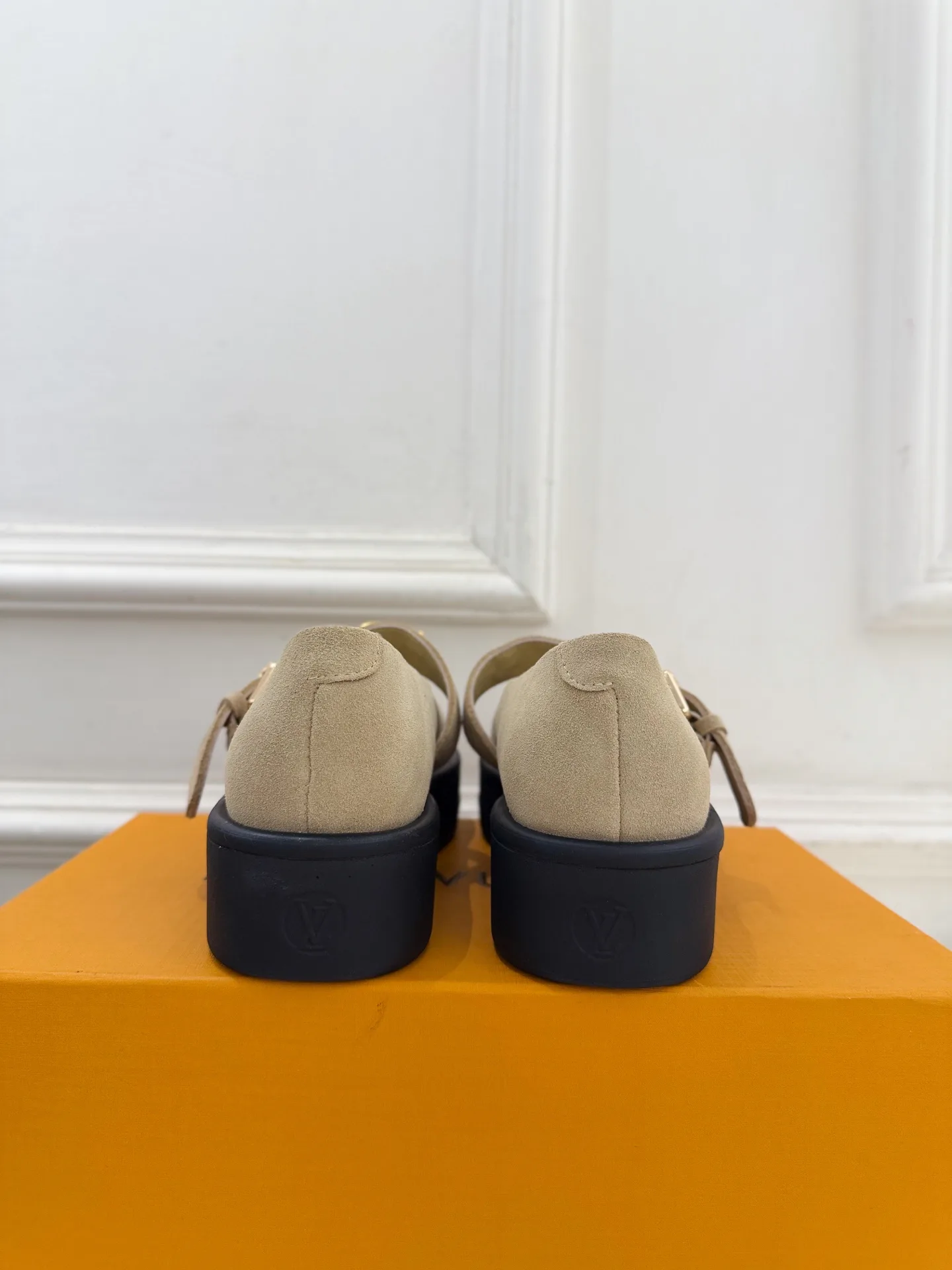 Women's Heels LOUIS VUITTON 18103953