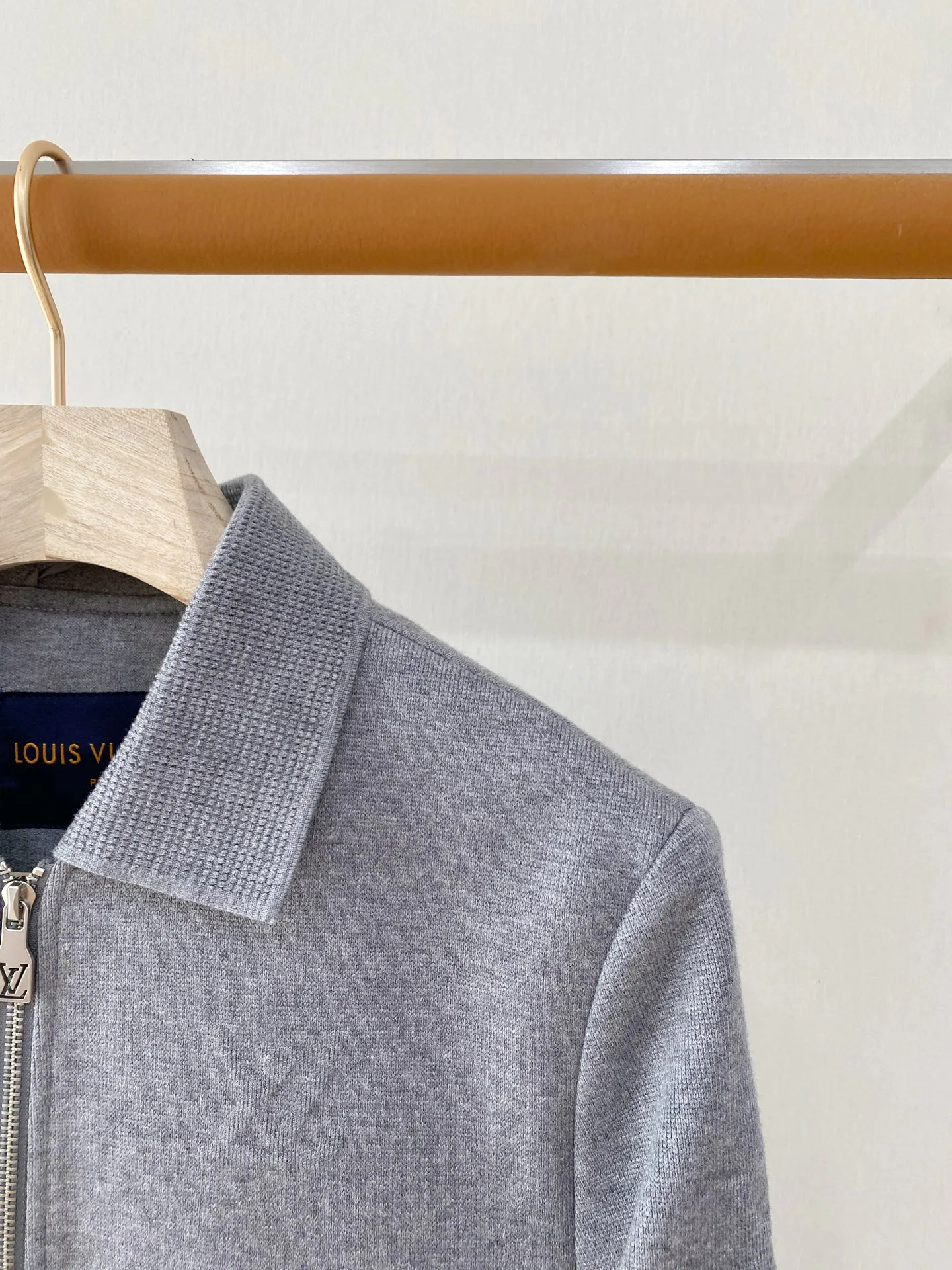 Men's Jackets And Down Jackets LOUIS VUITTON 18368827
