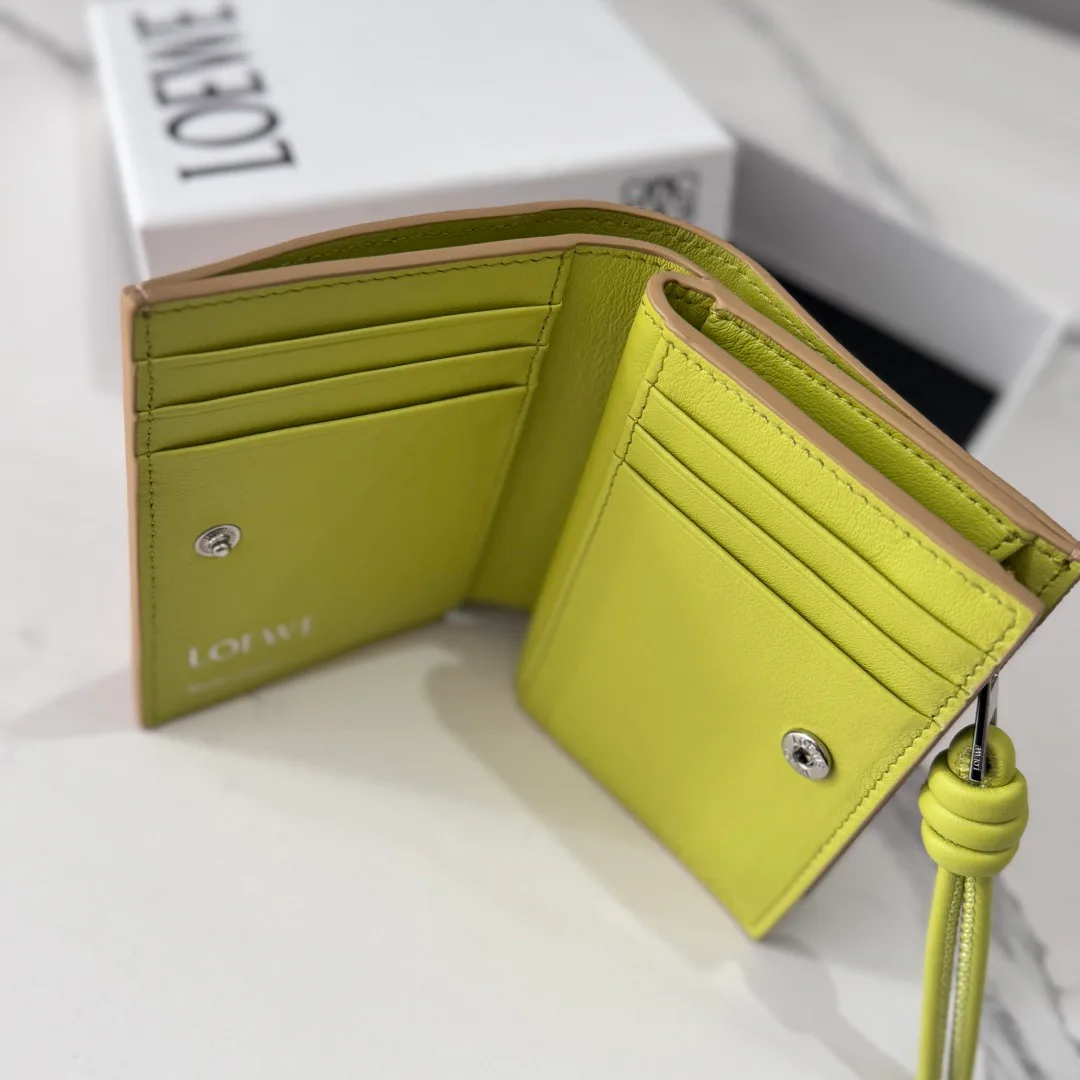 Women's Clutches LOEWE 17927448