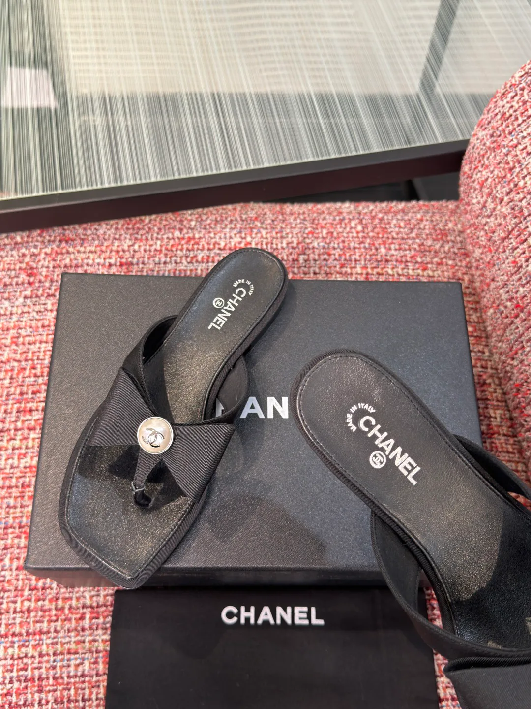 Women's Flip-Flops CHANEL 17480150