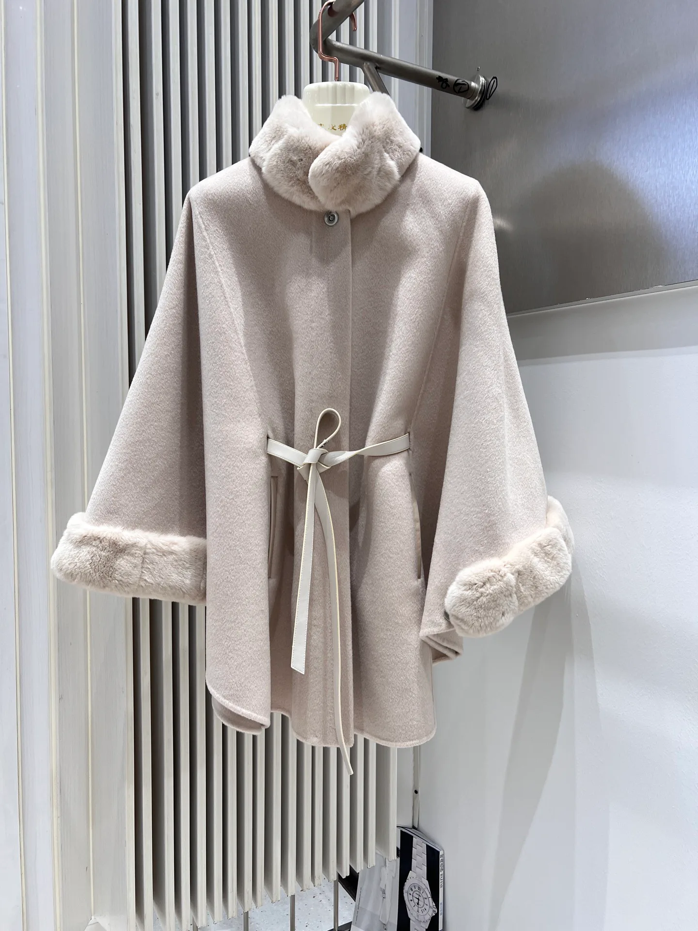 Women's Coats LORO PIANA 18513163