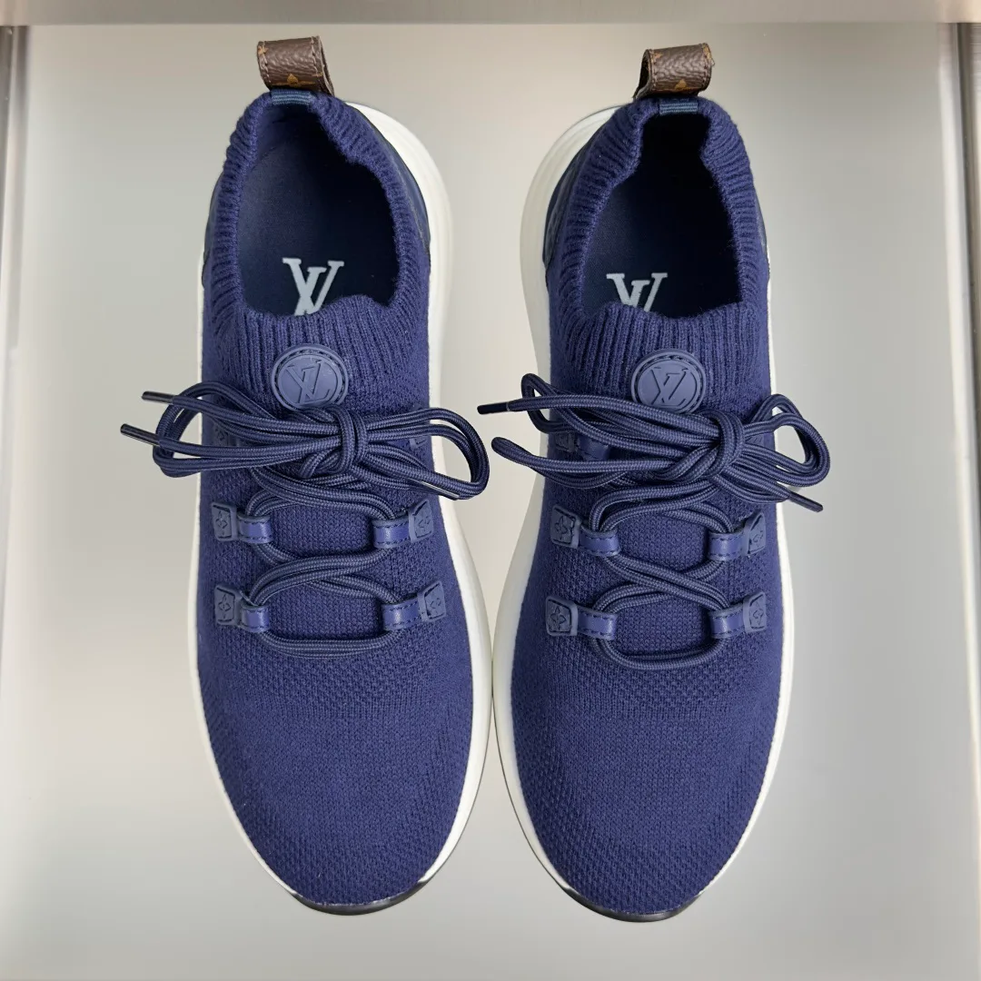 Women's Sneakers LOUIS VUITTON 17950530