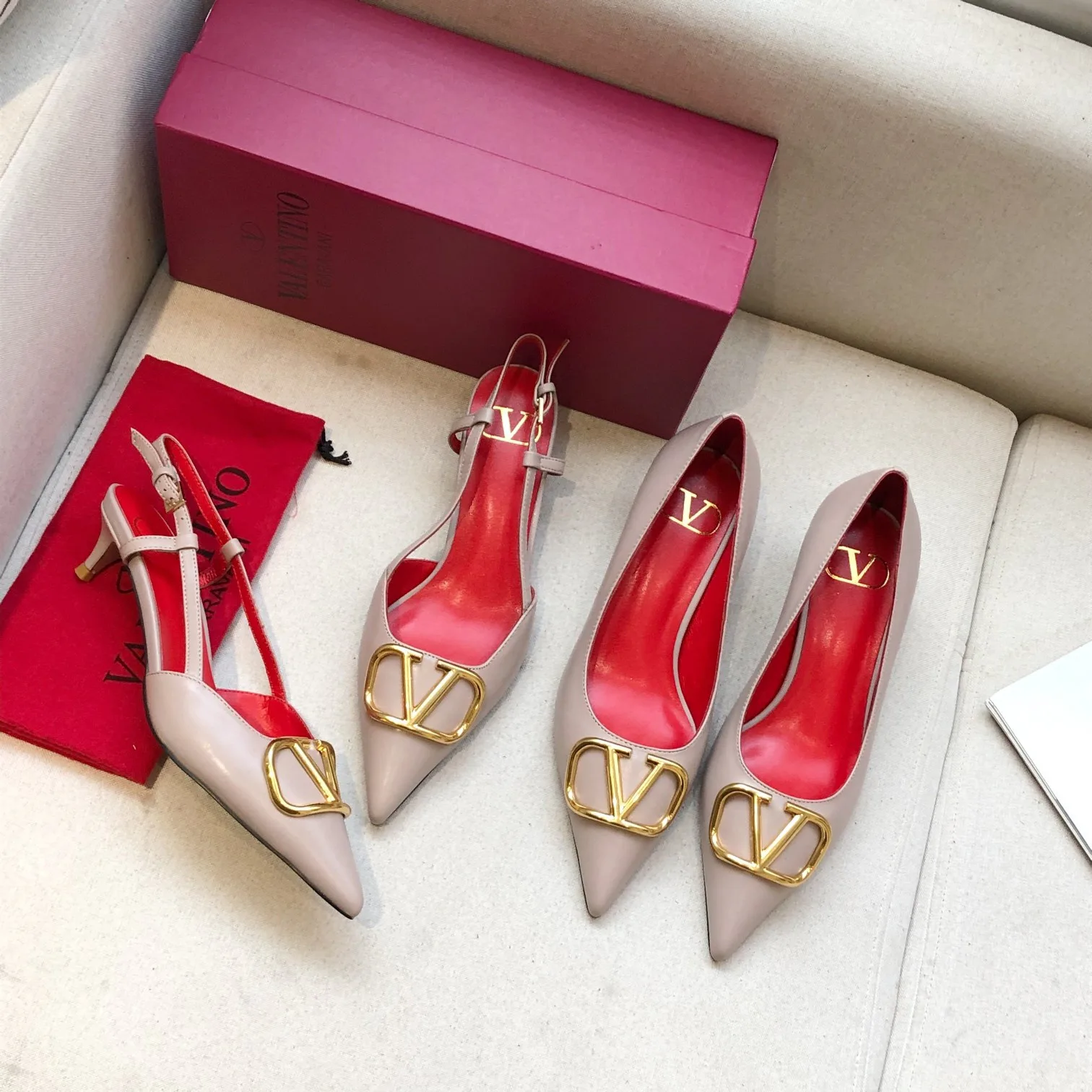 Women's Heels VALENTINO 17956858