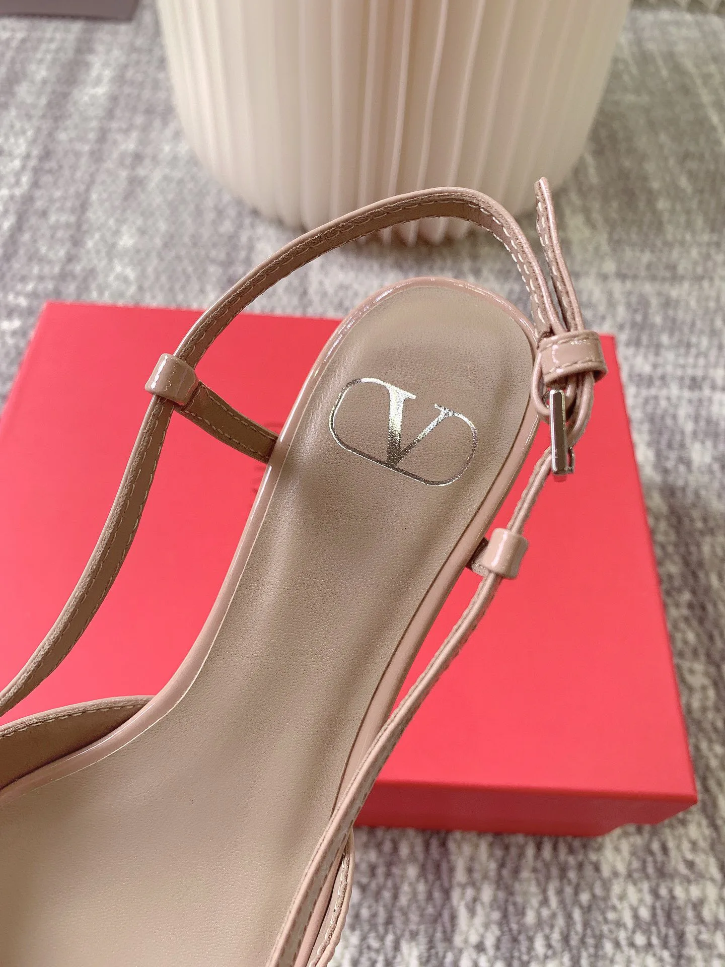 Women's Heels VALENTINO 17963092