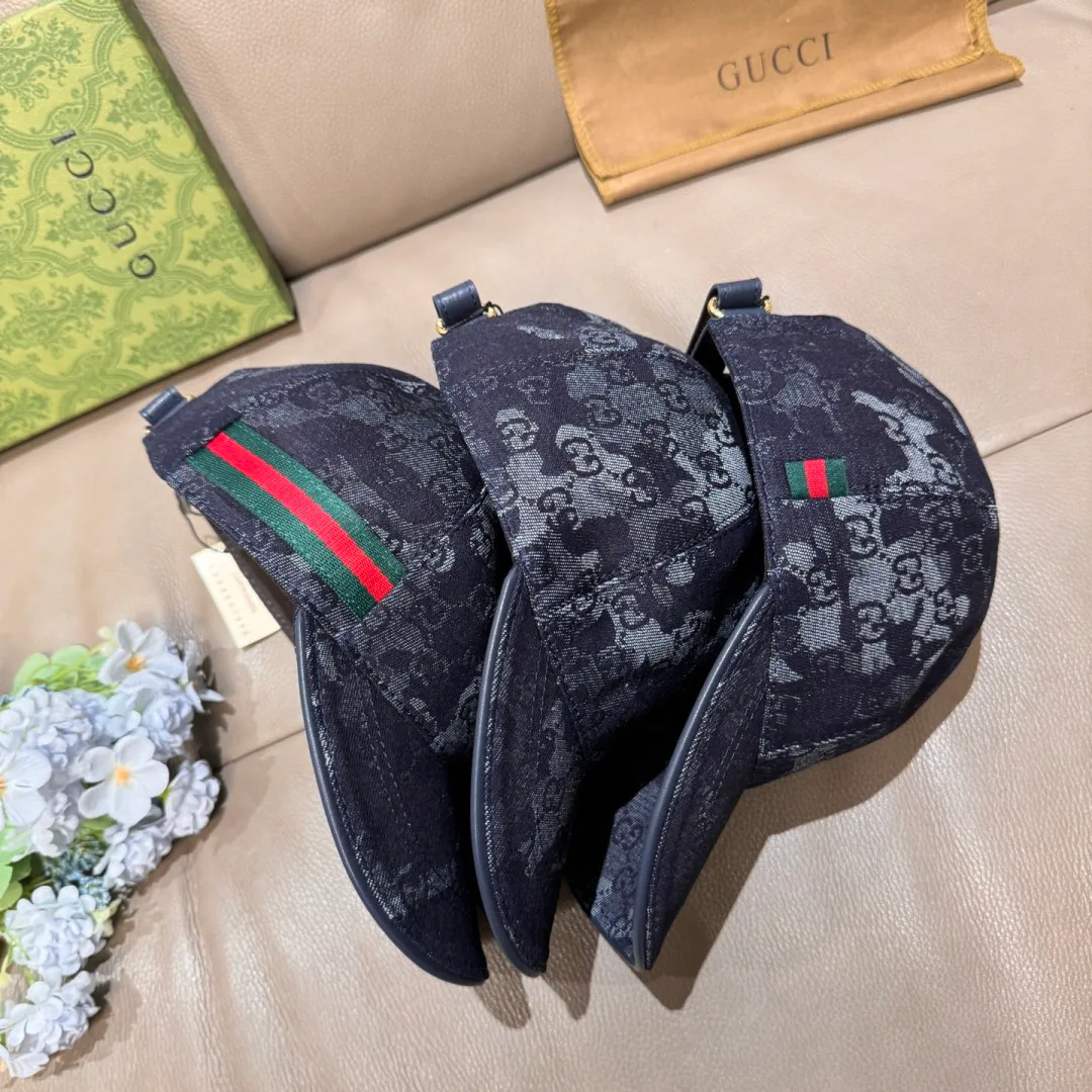 Hats GUCCI 18347051