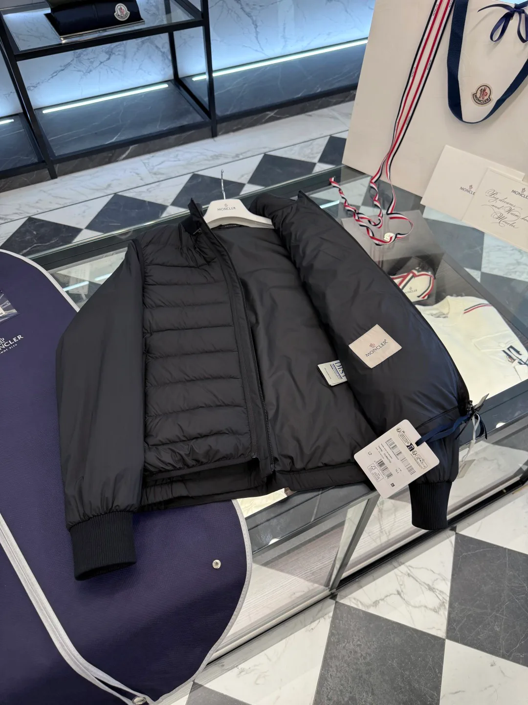 Men's Jackets And Down Jackets MONCLER 18007606