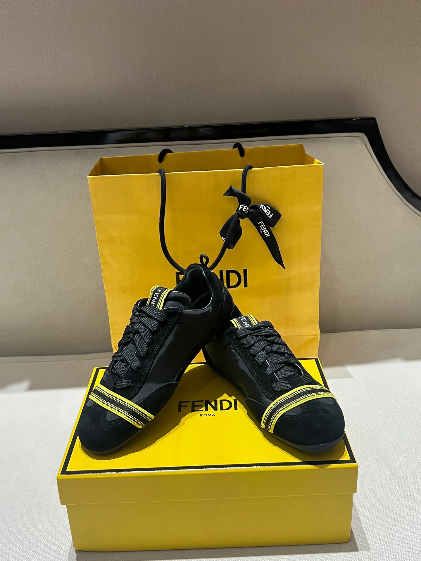 Women's Sneakers FENDI 18278638