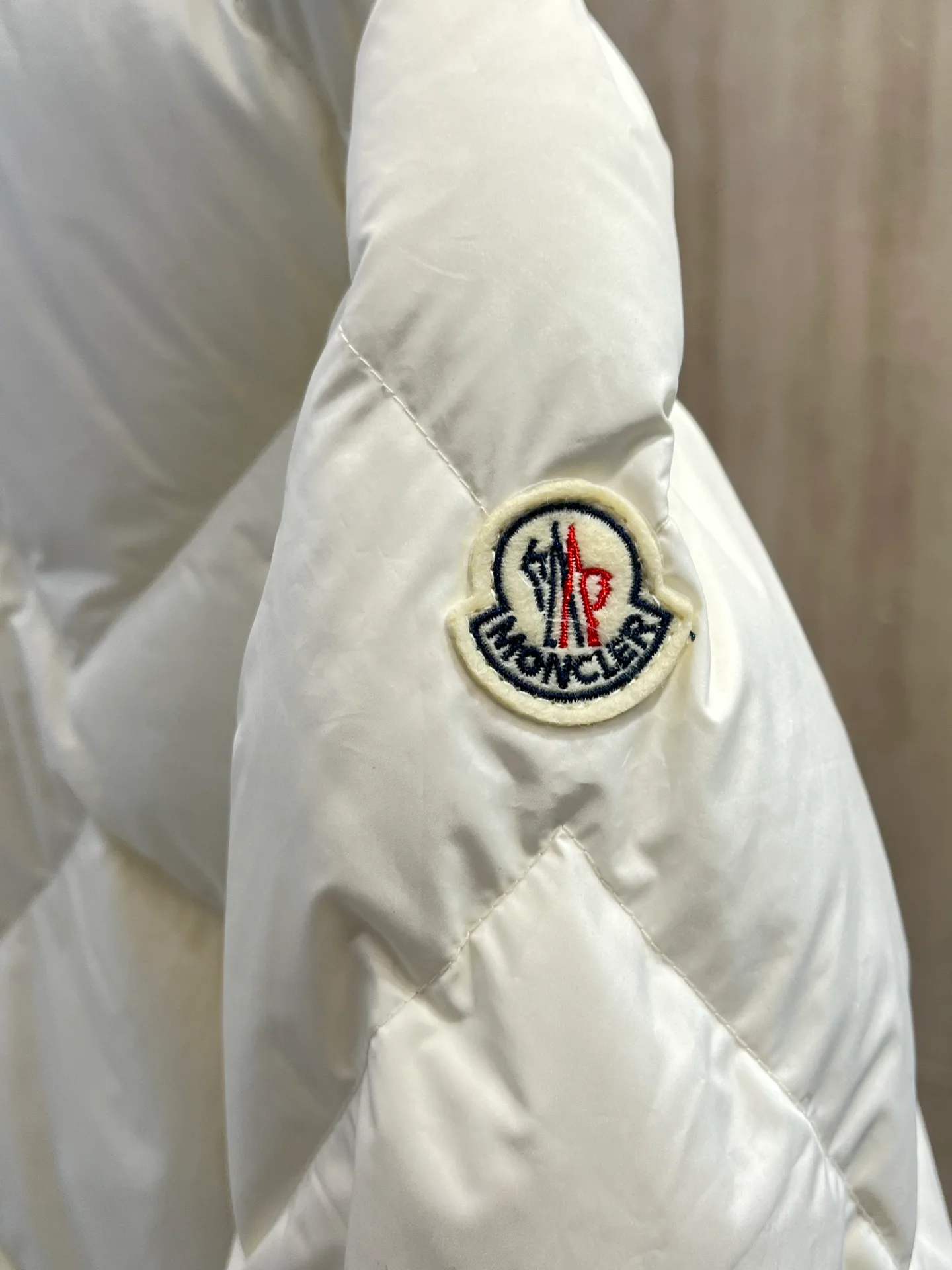 Куртки И Пуховики Мужские Moncler 18634272