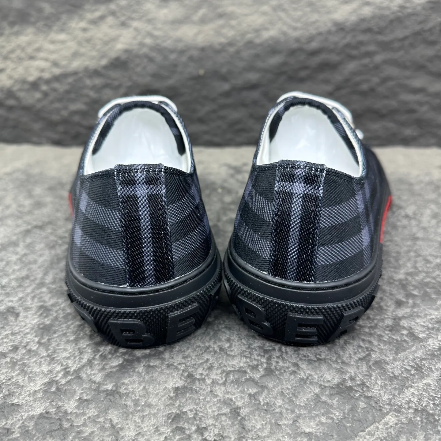 Men's Sneakers BURBERRY 18154133