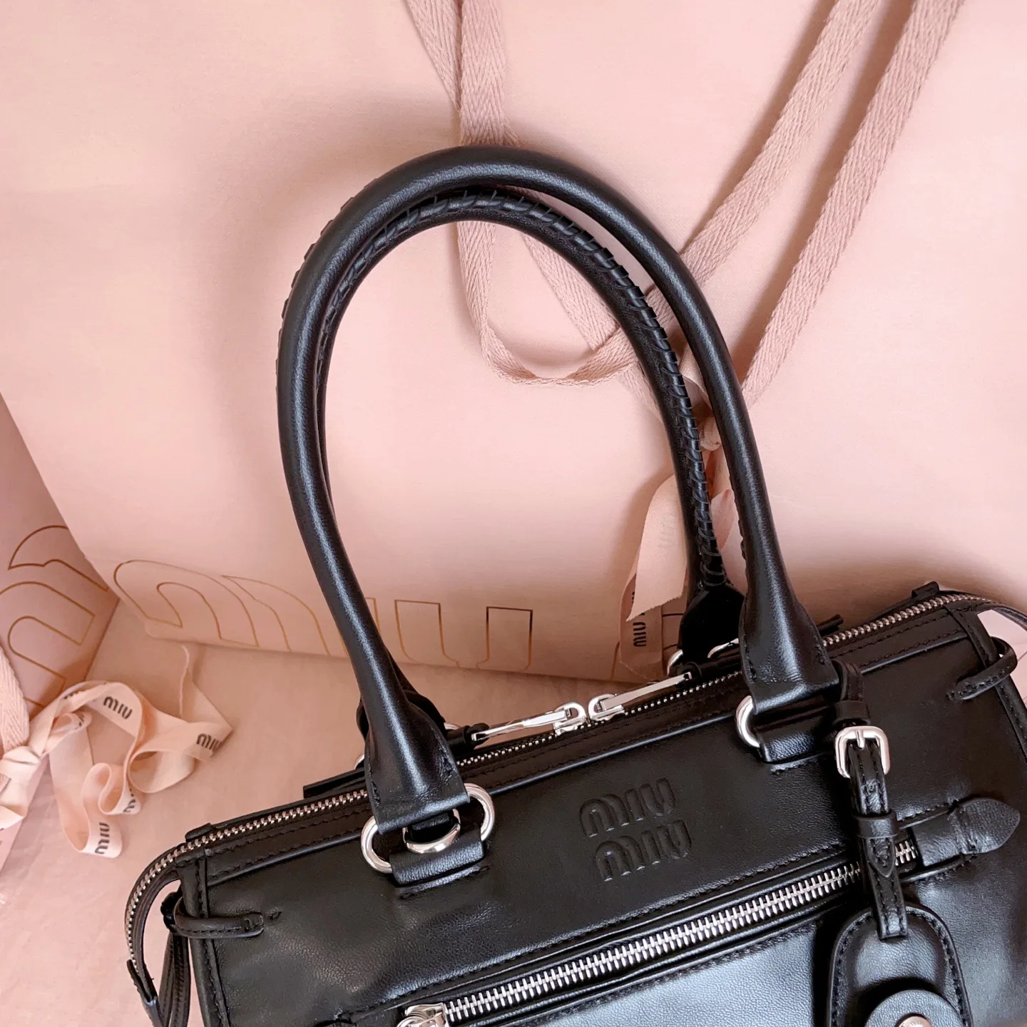 Women's Classic Handbags MIU MIU 18004751