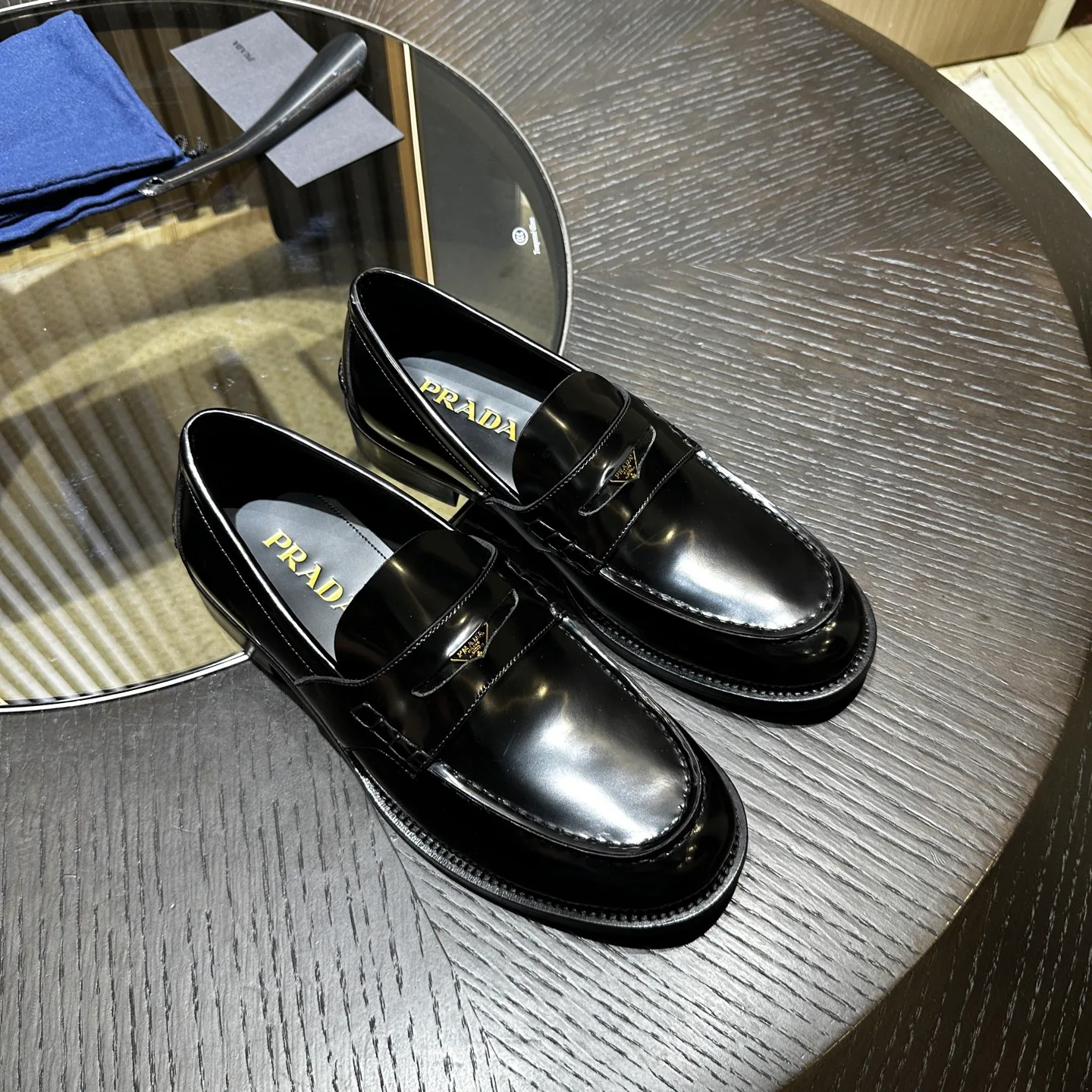 Men's Loafers And Dress Shoes PRADA 18192308