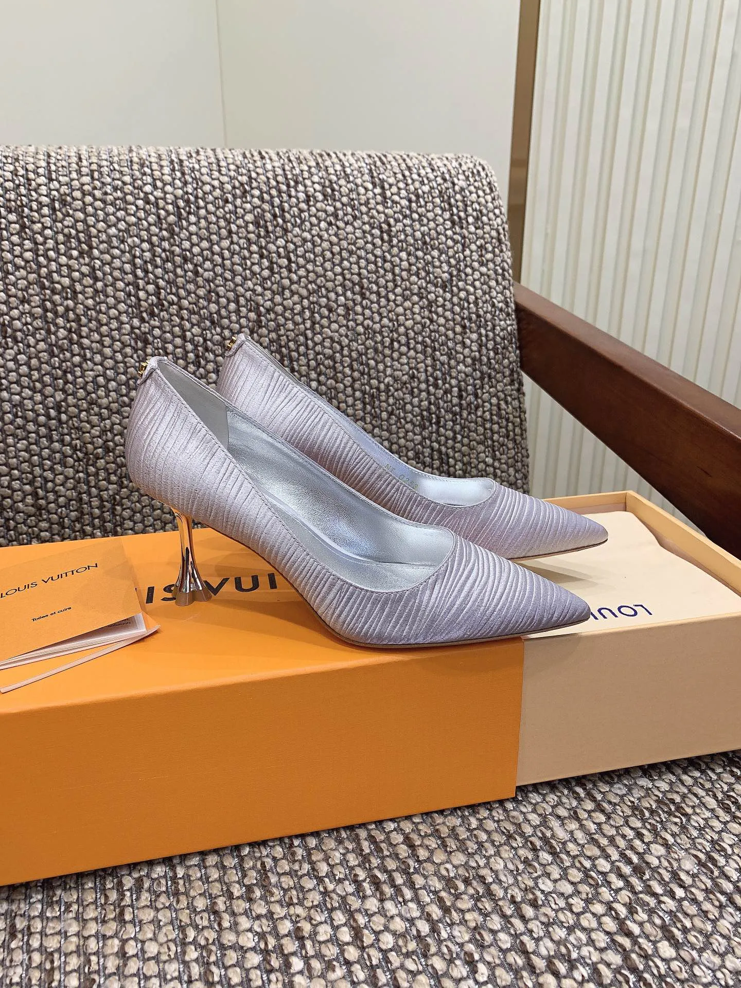 Women's Heels LOUIS VUITTON 18365659