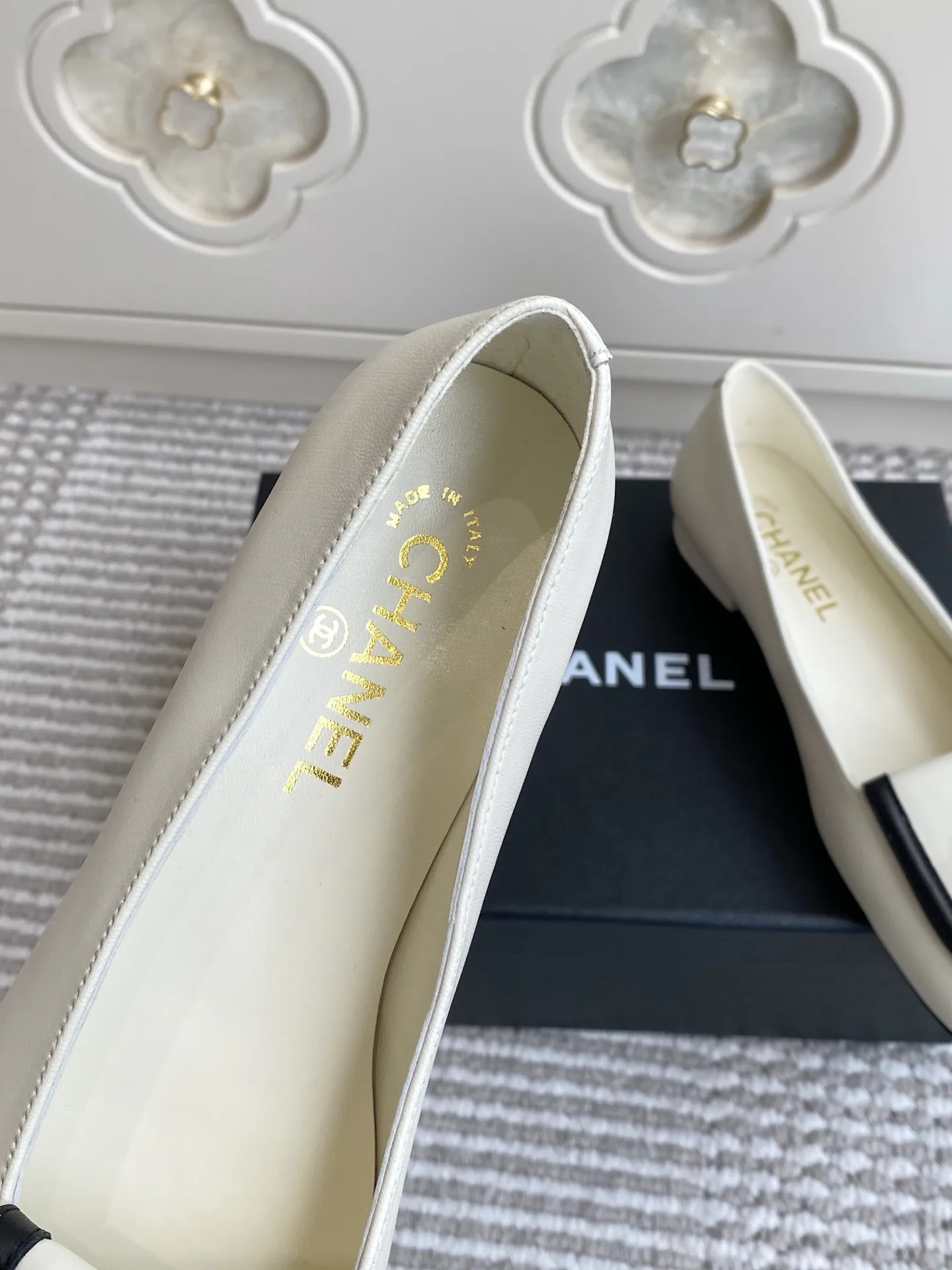 Women's Ballet Flats CHANEL 16932212