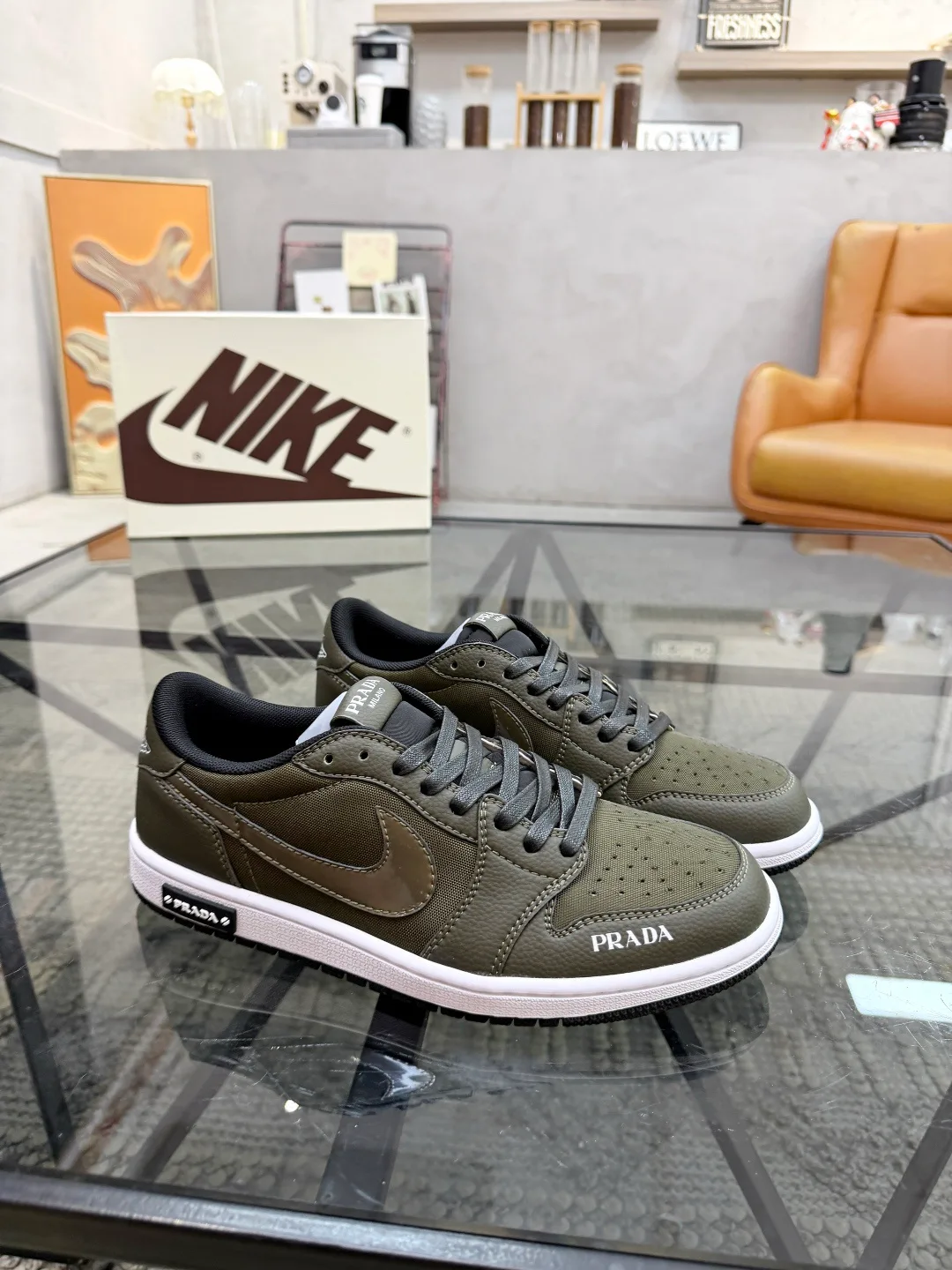 Men's Sneakers PRADA 18449099