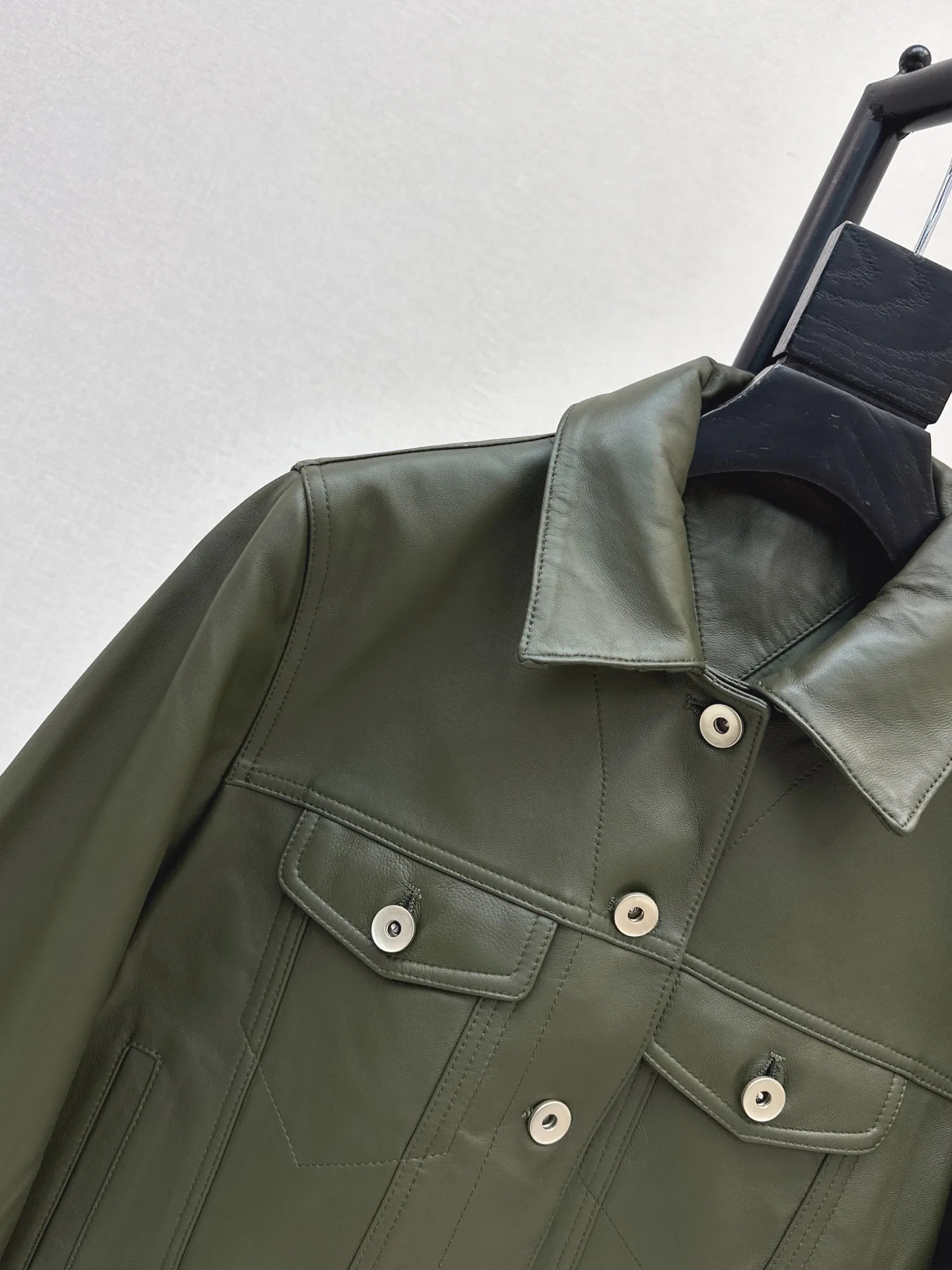Women's Leather Jackets And Sheepskin Coats BOTTEGA VENETA 18173025