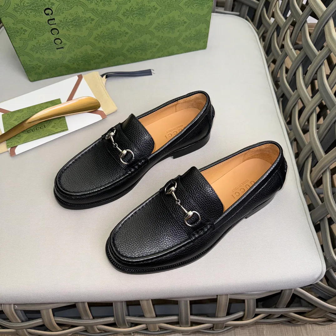 Men's Loafers And Dress Shoes GUCCI 17576629