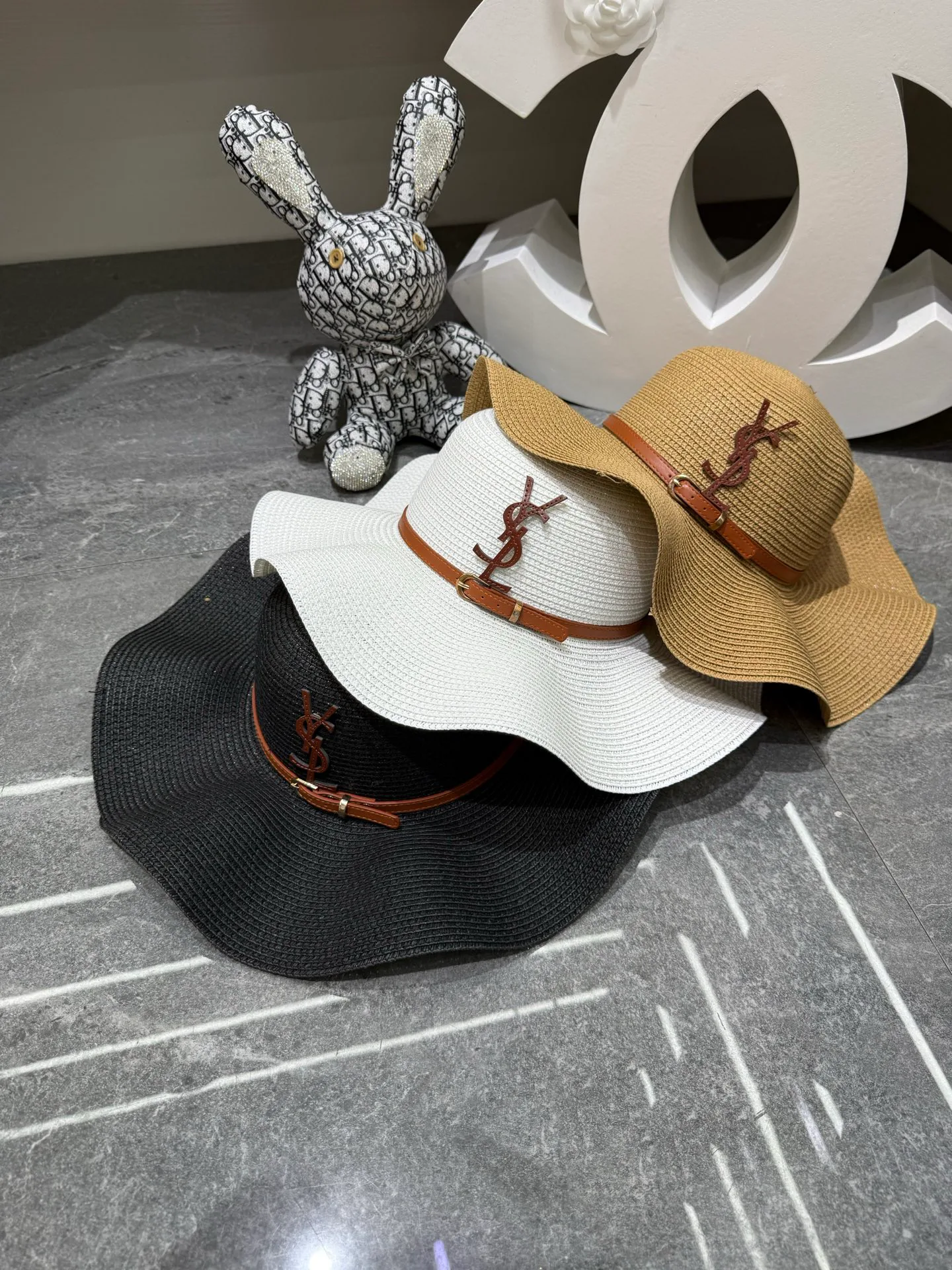 Hats SAINT LAURENT 17810492