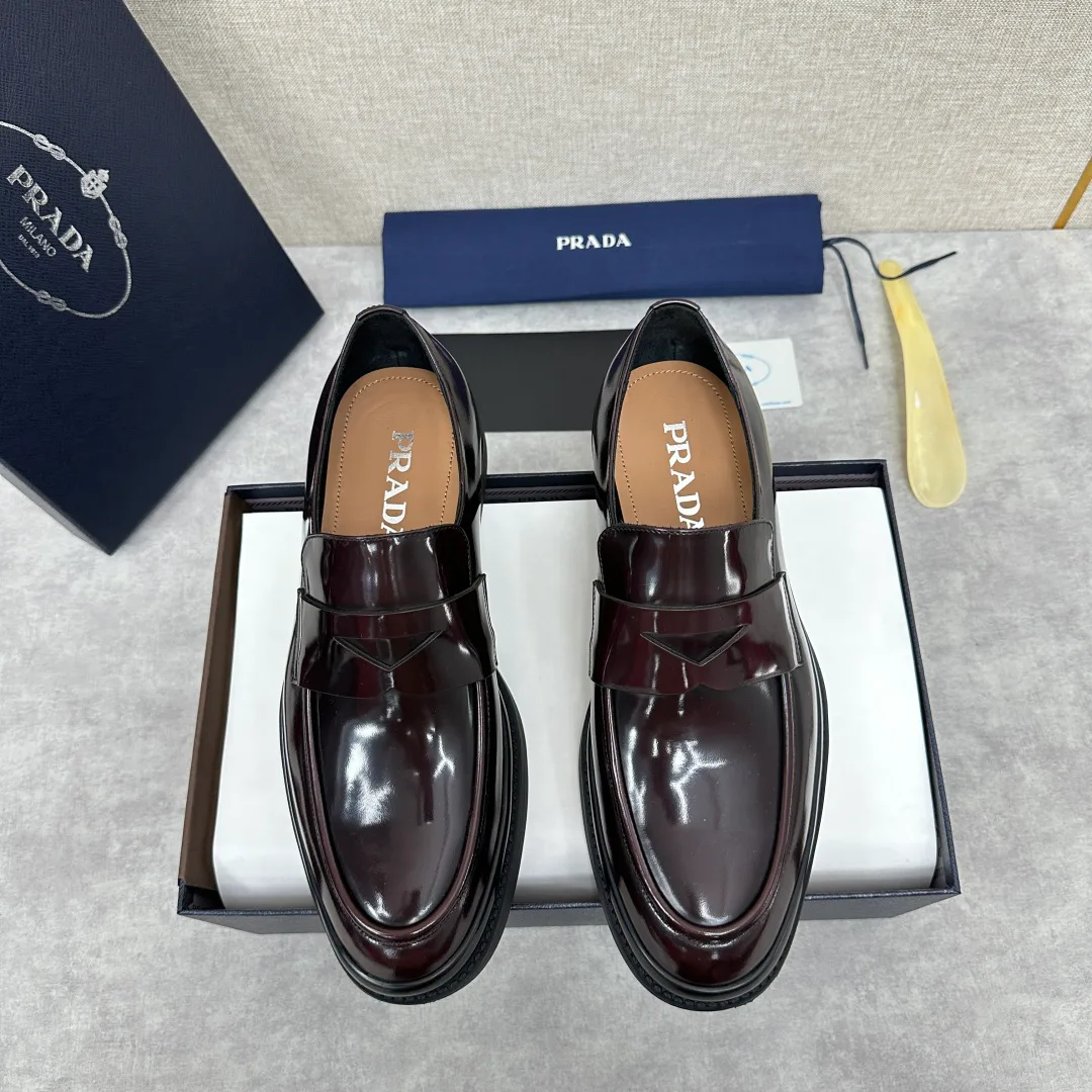 Men's Loafers And Dress Shoes PRADA 18397558