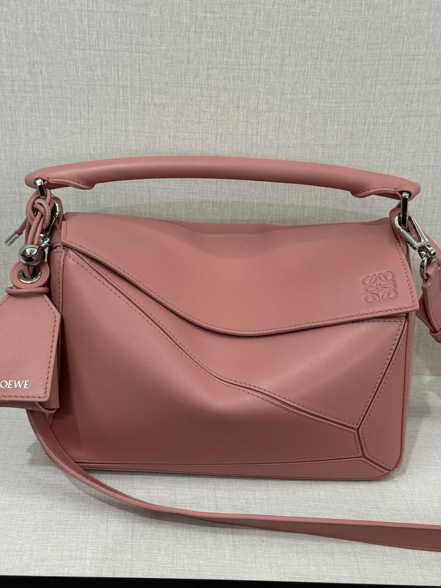 Women's Classic Handbags LOEWE 18434821