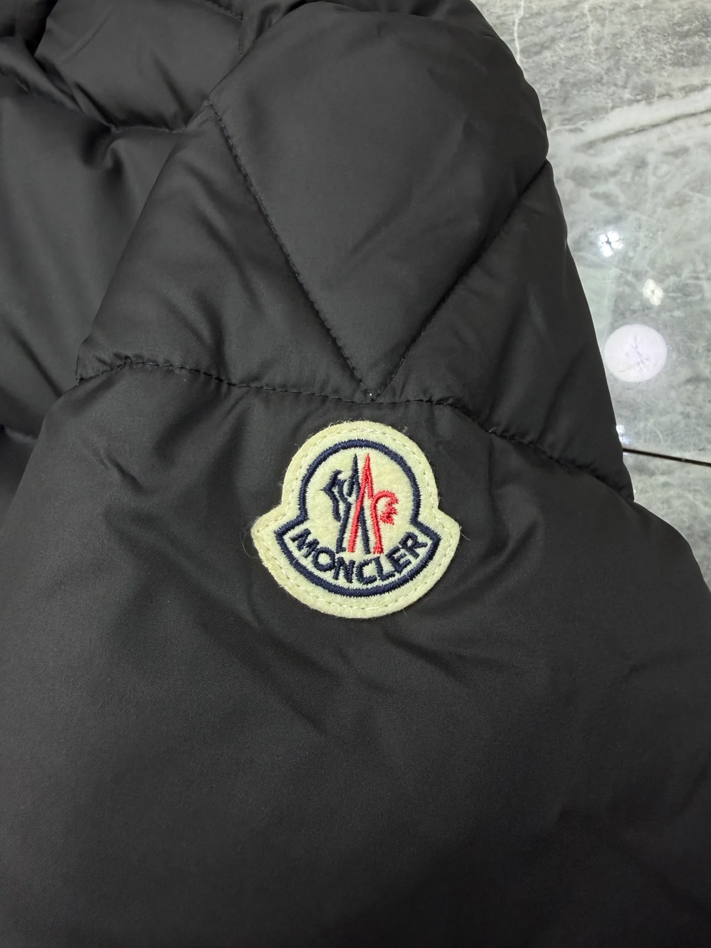 Women's Jackets And Down Jackets MONCLER 17568682