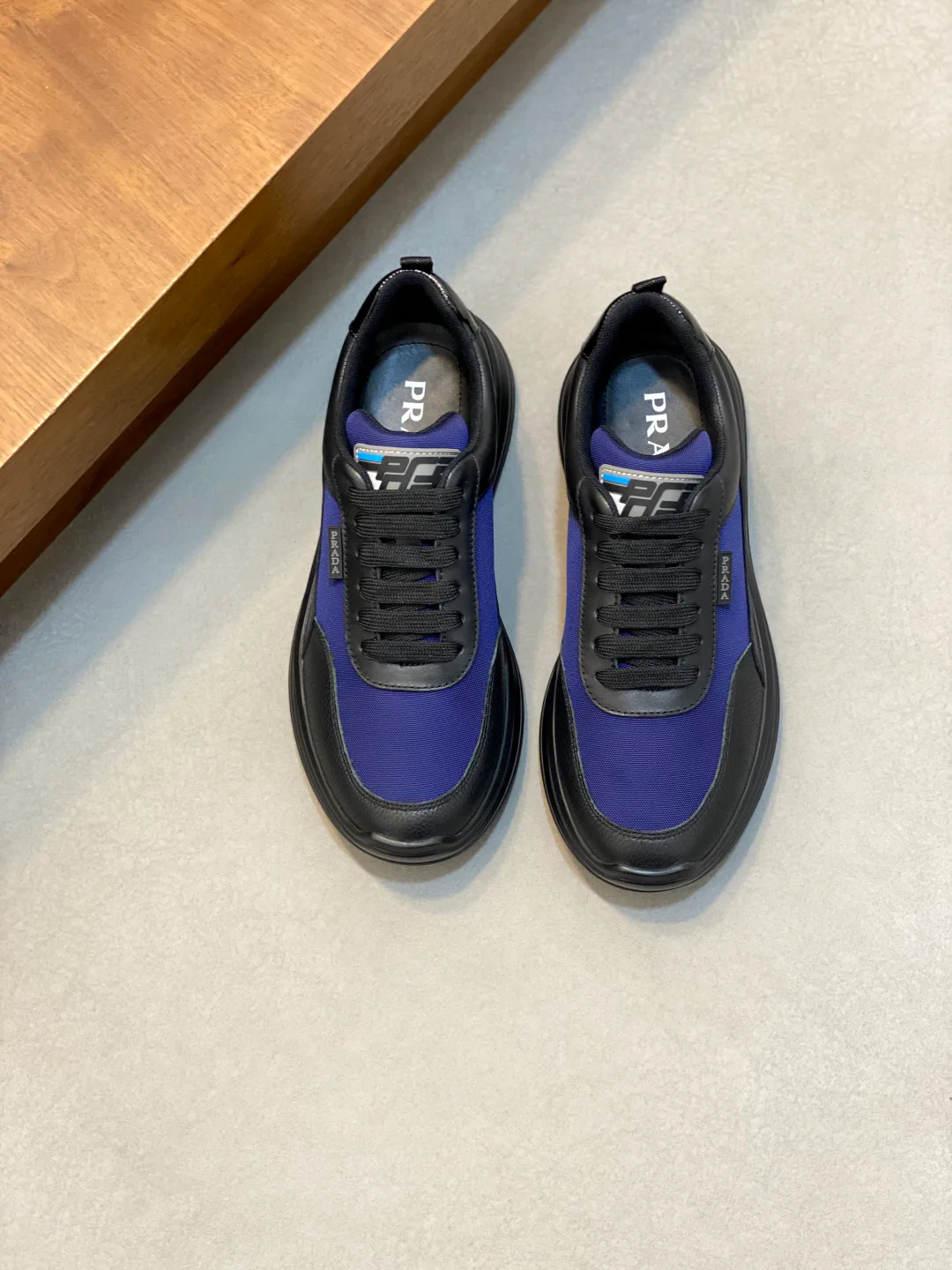 Men's Sneakers PRADA 17809333