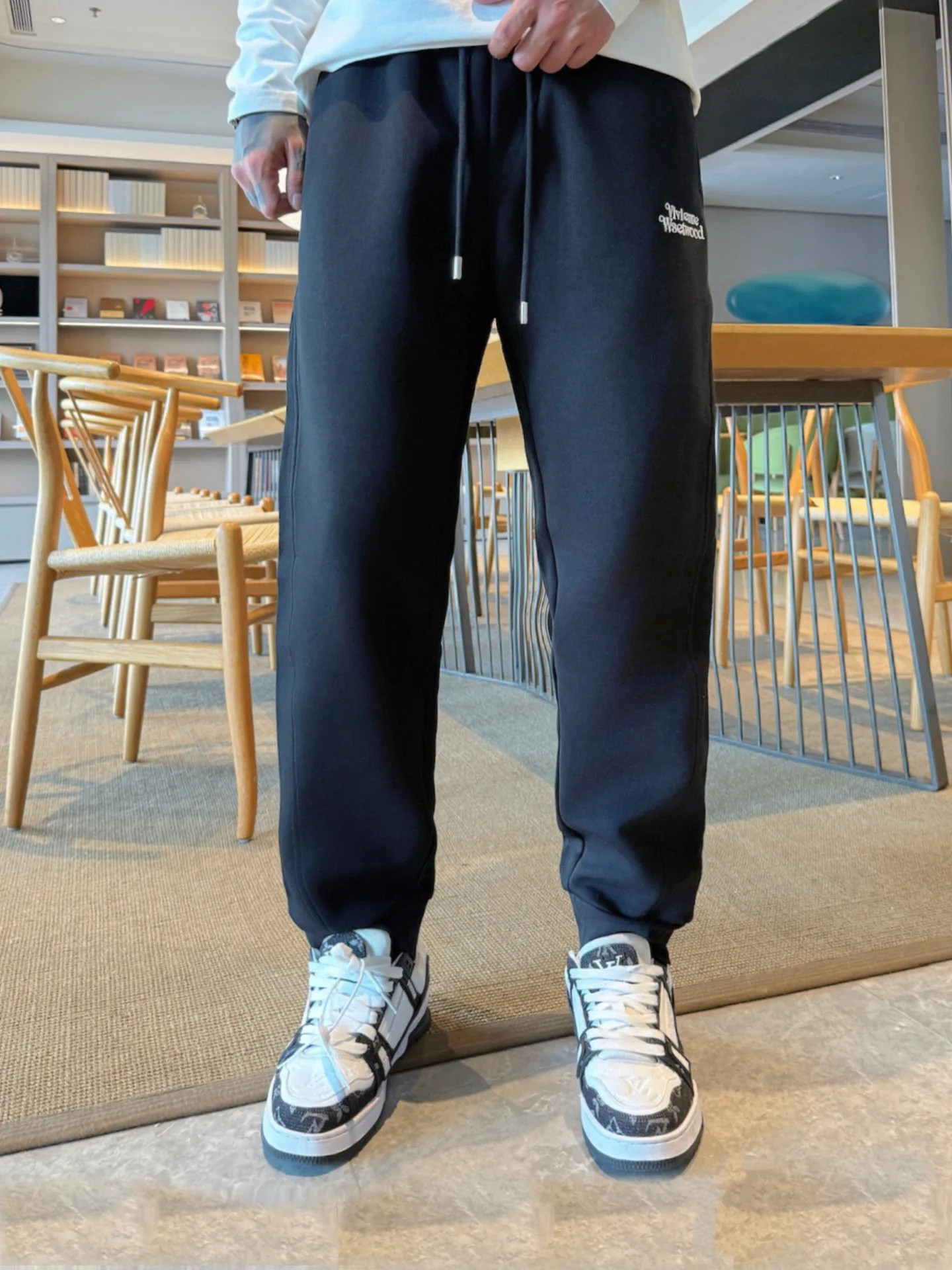Men's Trousers VIVIENNE WESTWOOD 18345718