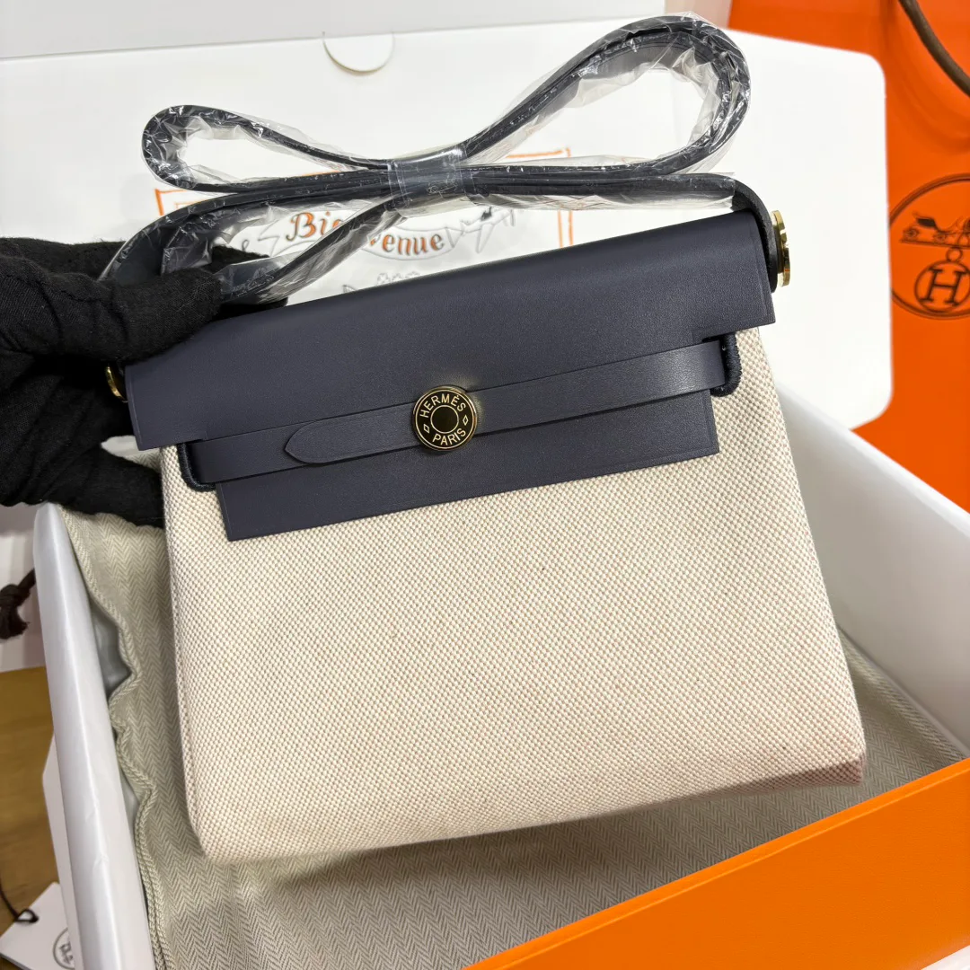Women's Classic Handbags HERMES 18394441