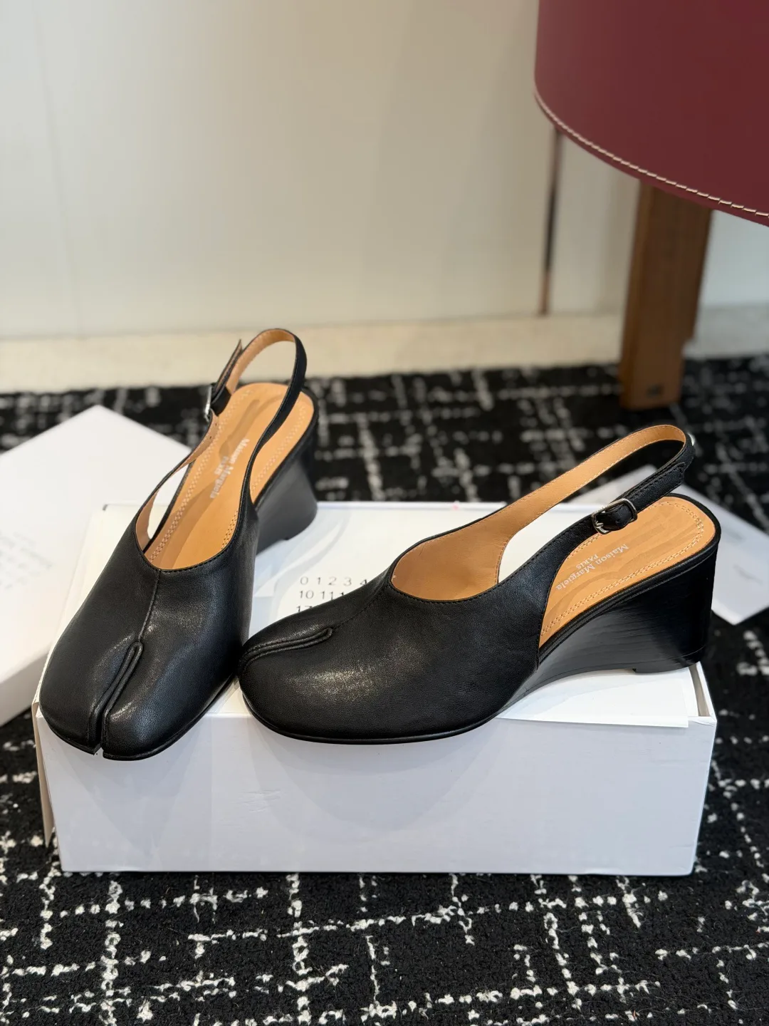 Women's Open-Toe Sandals MAISON MARGIELA 17997941