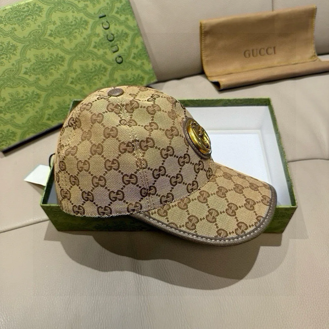 Hats GUCCI 18347104