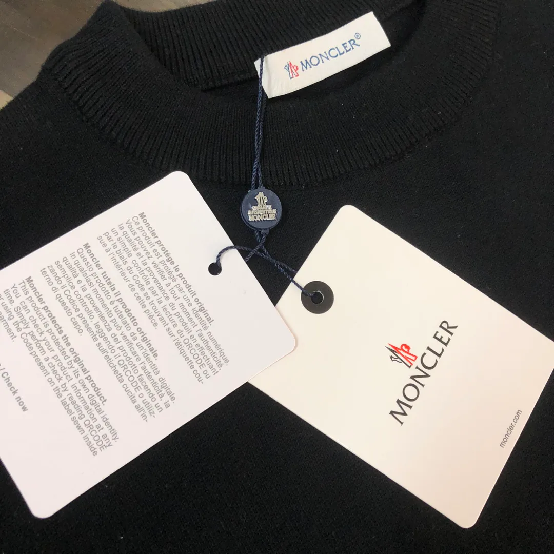 Men's Jumpers And Sweaters MONCLER 18002352