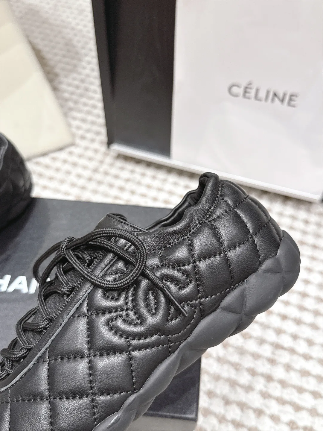 Women's Sneakers CHANEL 17797508