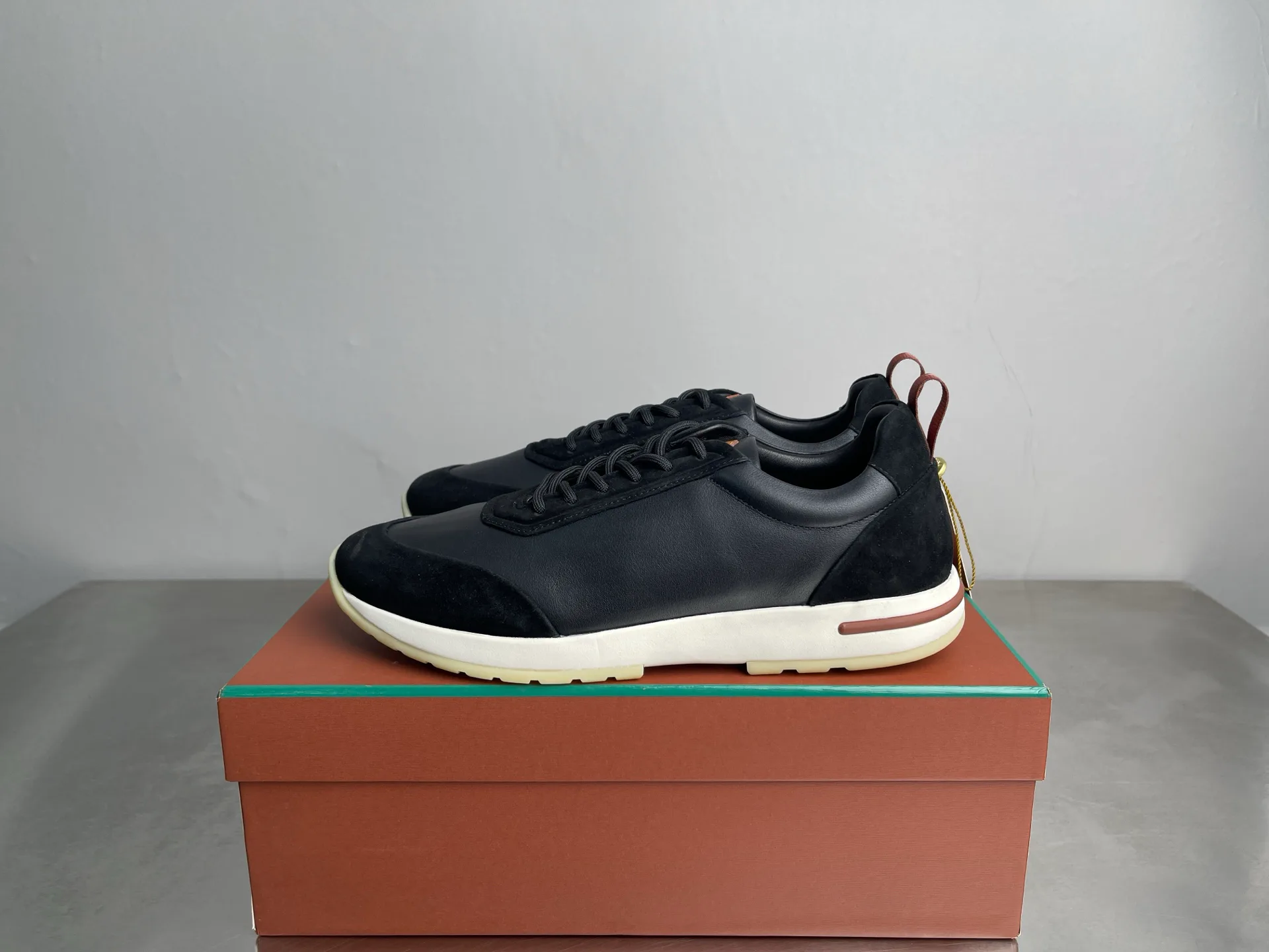 Men's Sneakers LORO PIANA 18519451