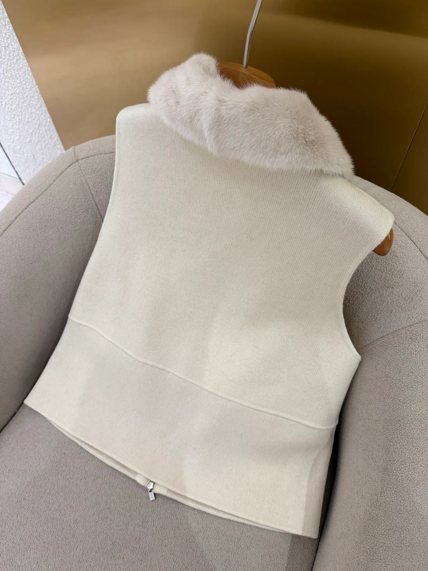 Women's Vests LORO PIANA 18513128