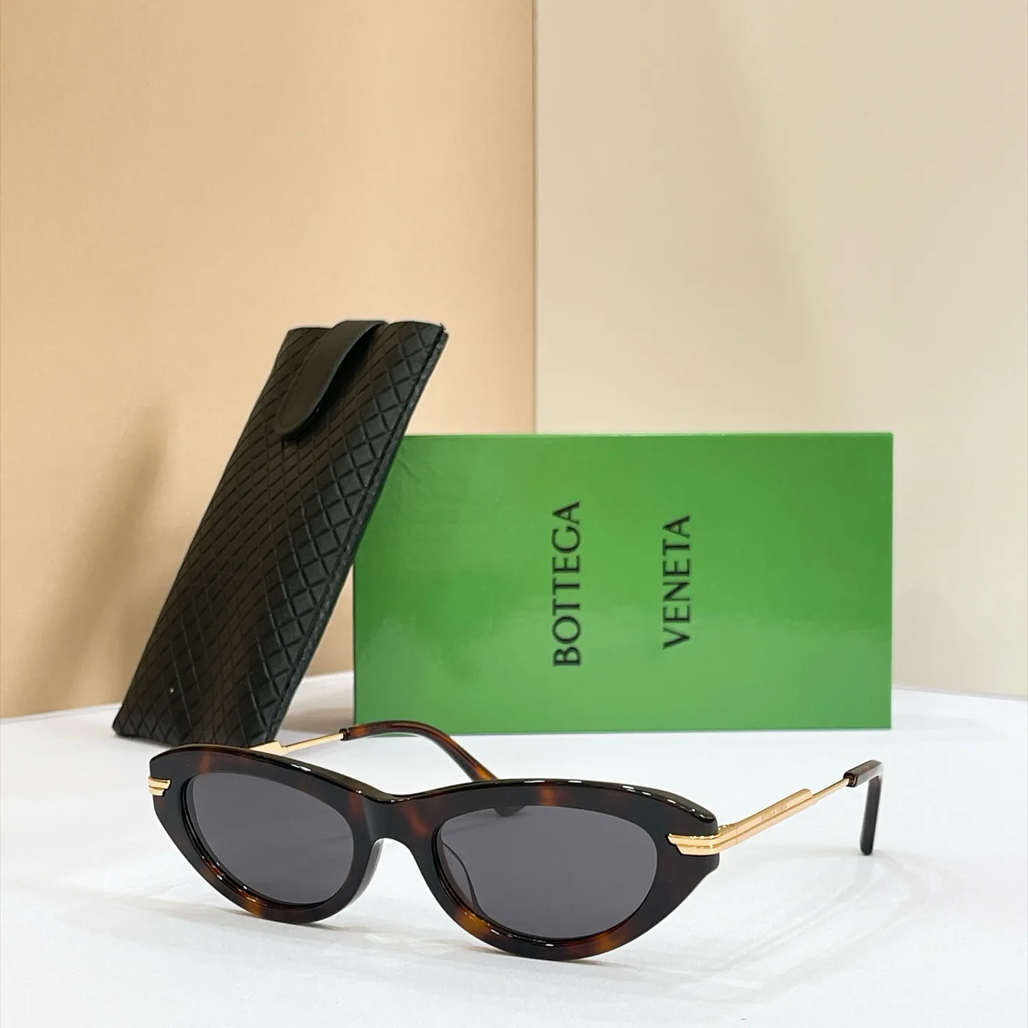Glasses BOTTEGA VENETA 17816165